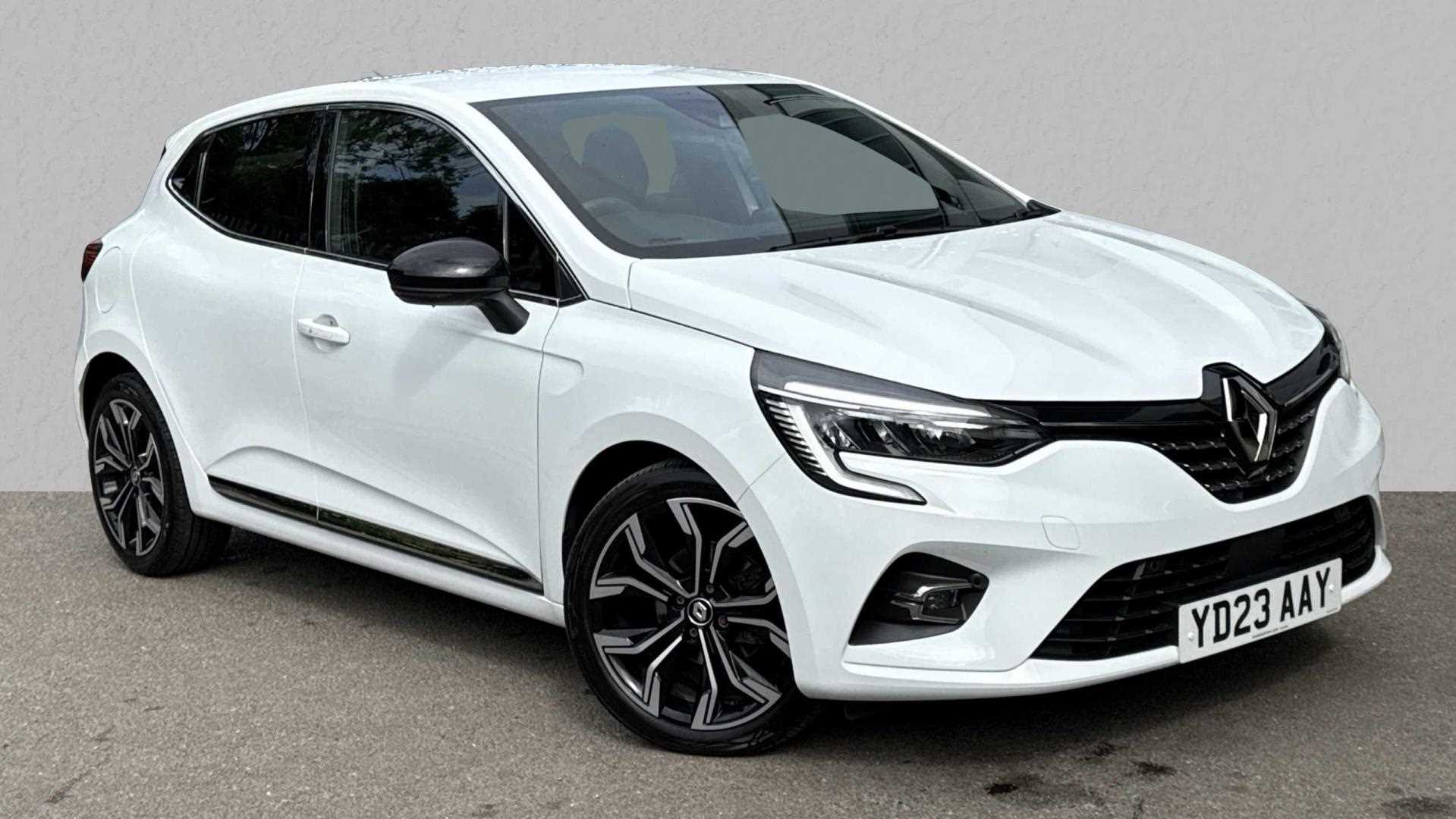 Main listing image - Renault Clio