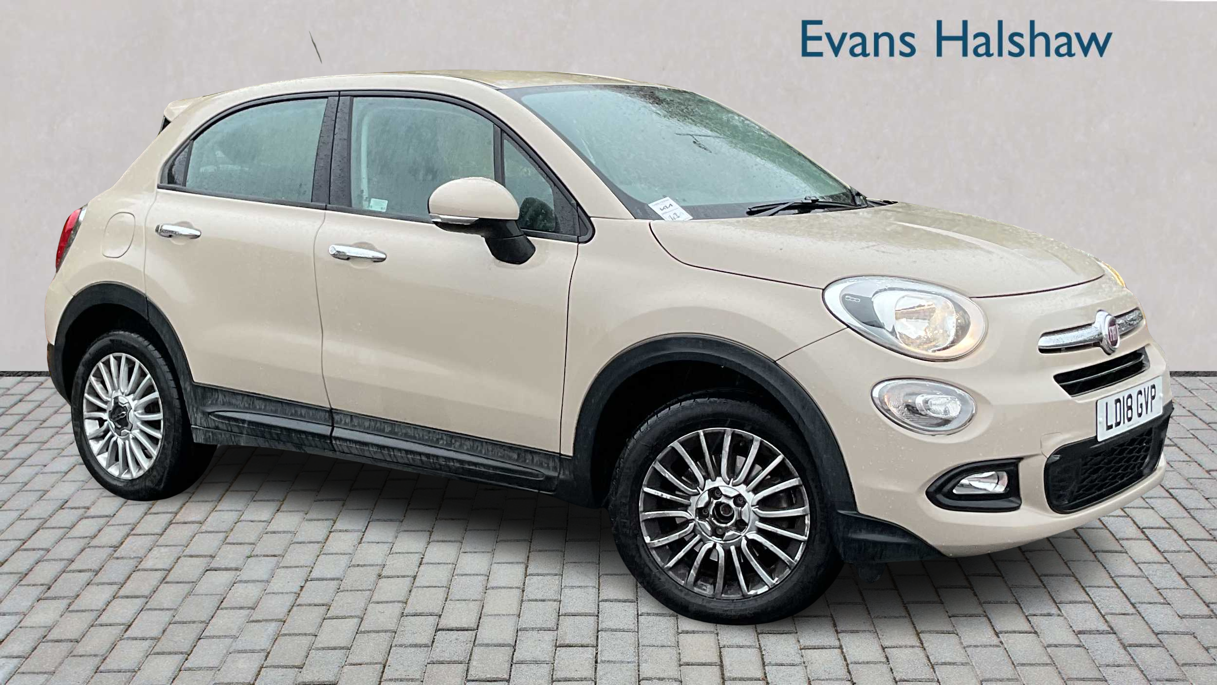 Main listing image - Fiat 500X