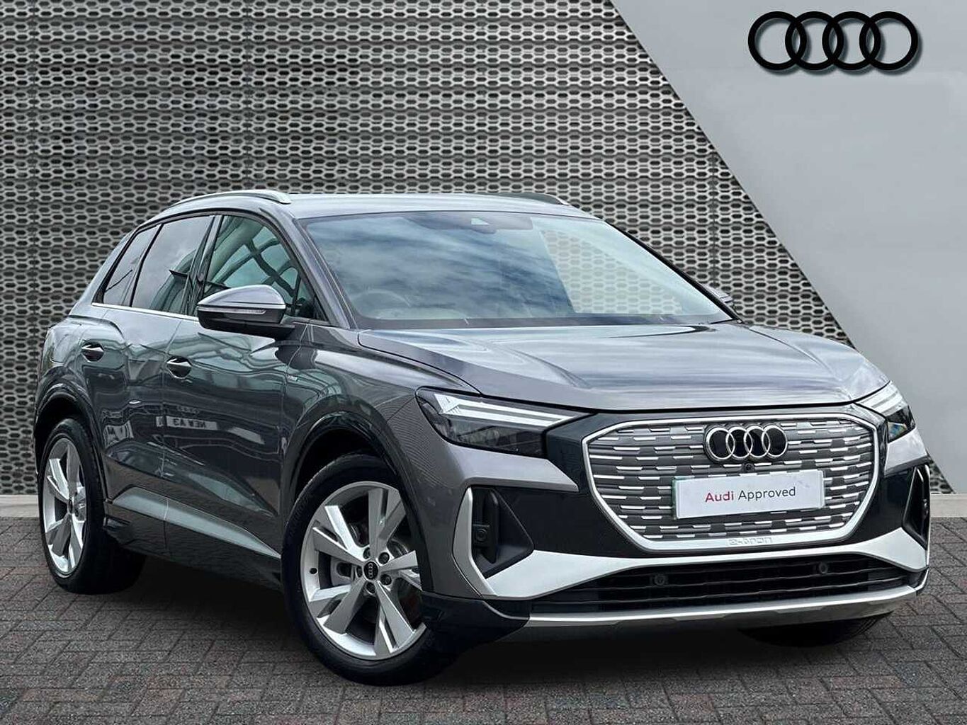 Main listing image - Audi Q4