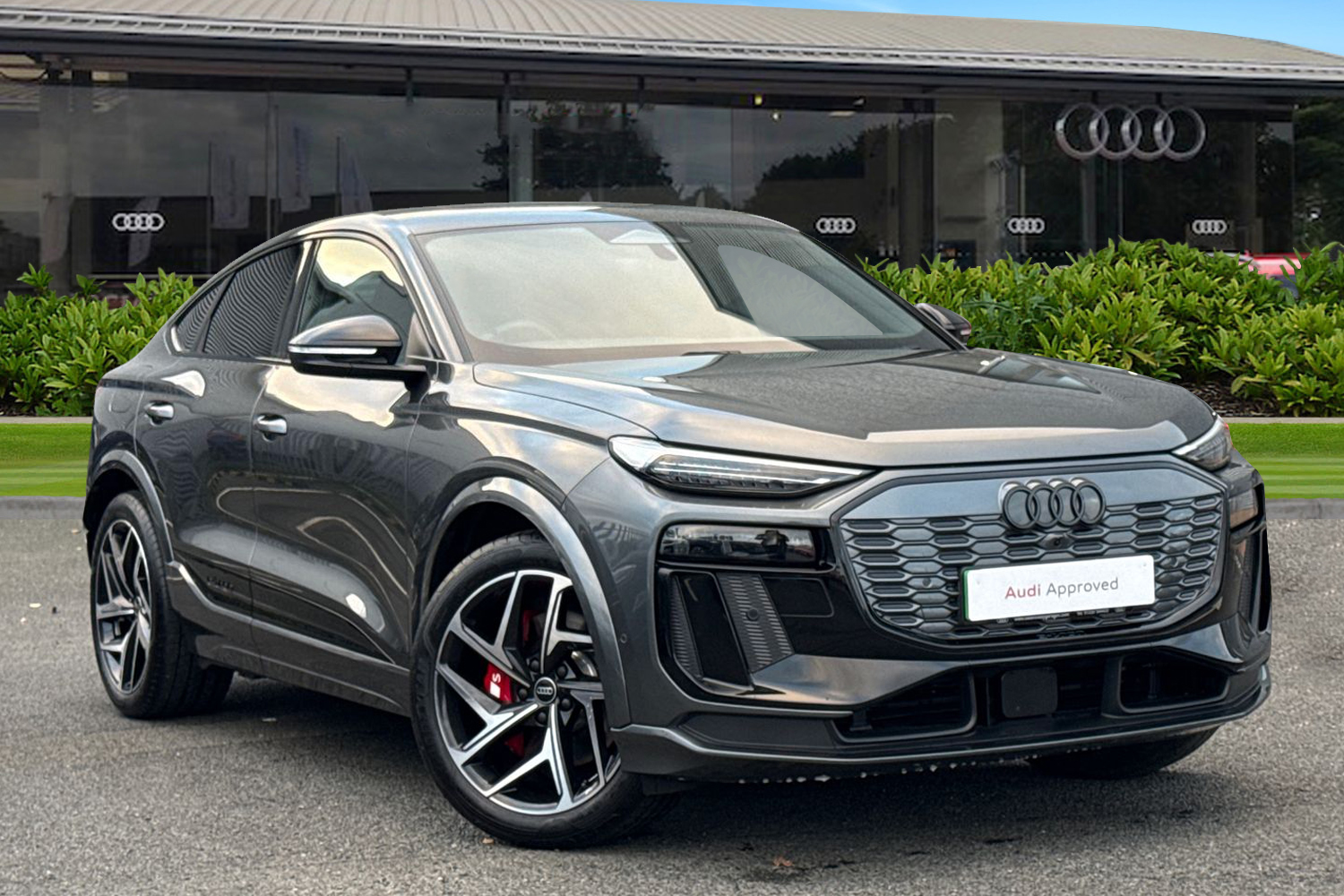 Main listing image - Audi SQ6 e-tron