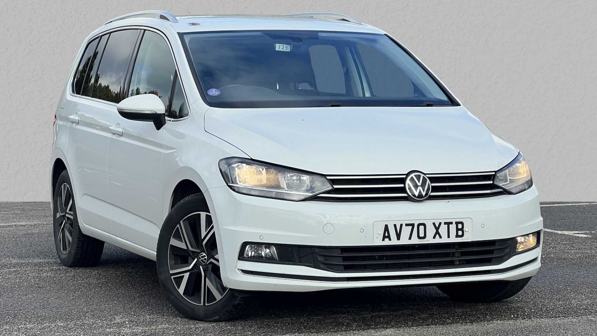 Main listing image - Volkswagen Touran