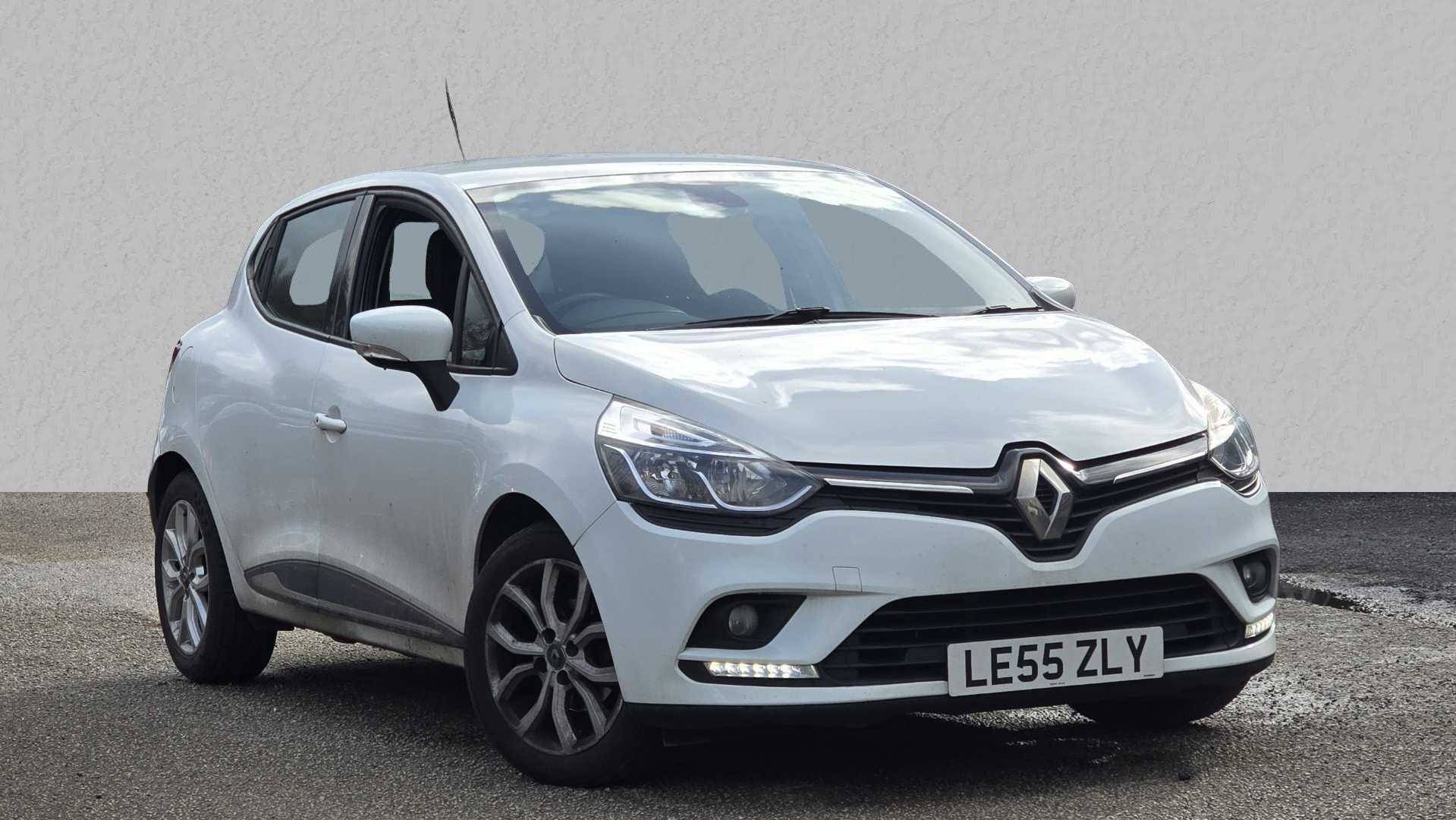 Main listing image - Renault Clio