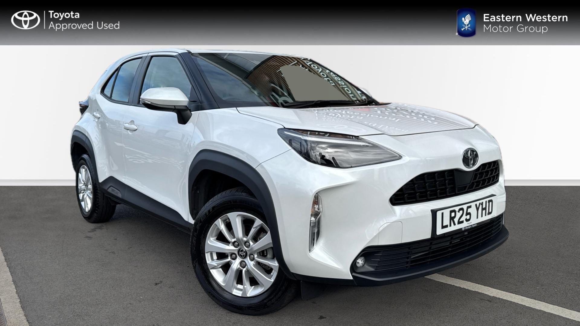 Main listing image - Toyota Yaris Cross