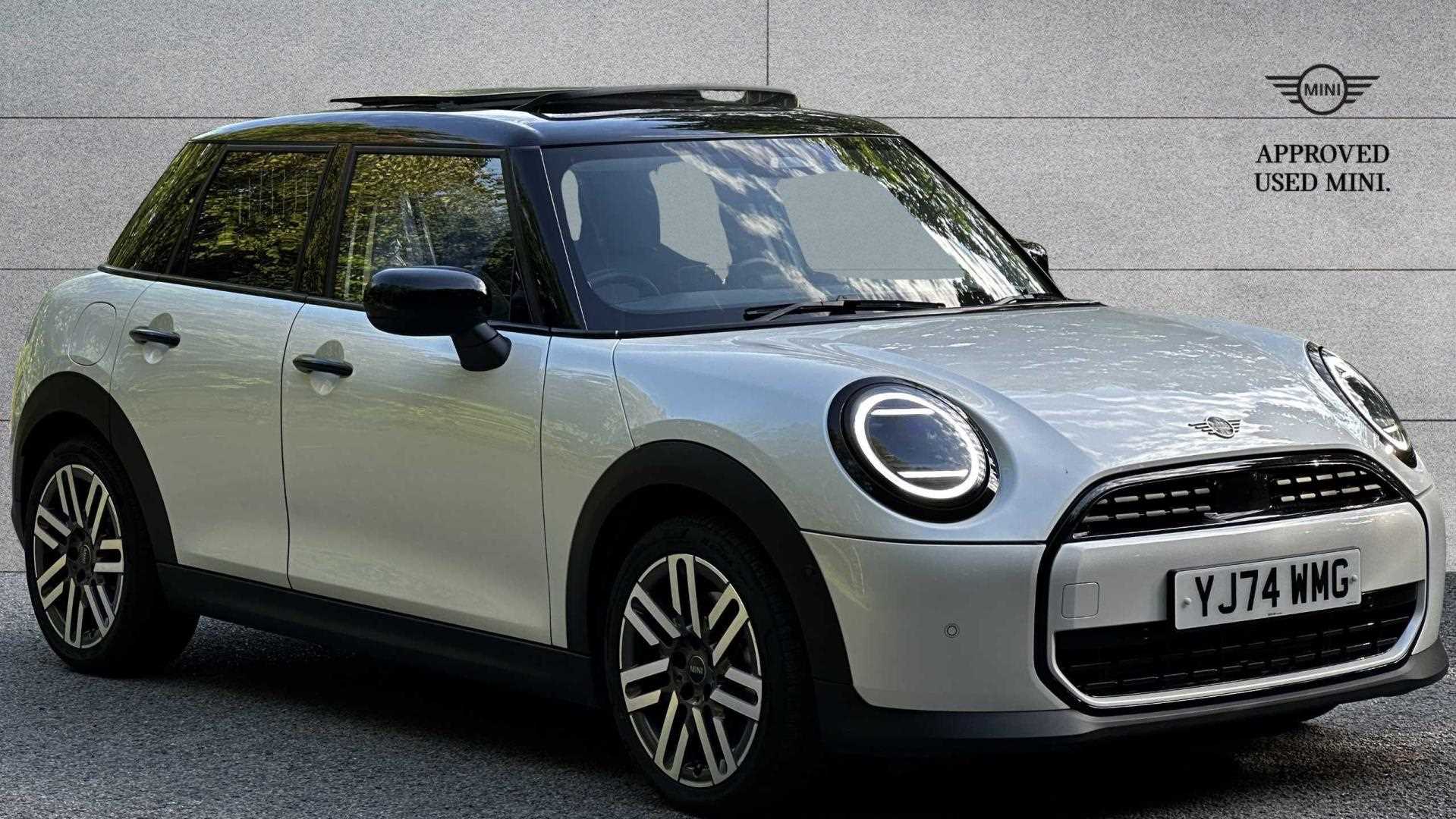 Main listing image - MINI Hatchback 5dr