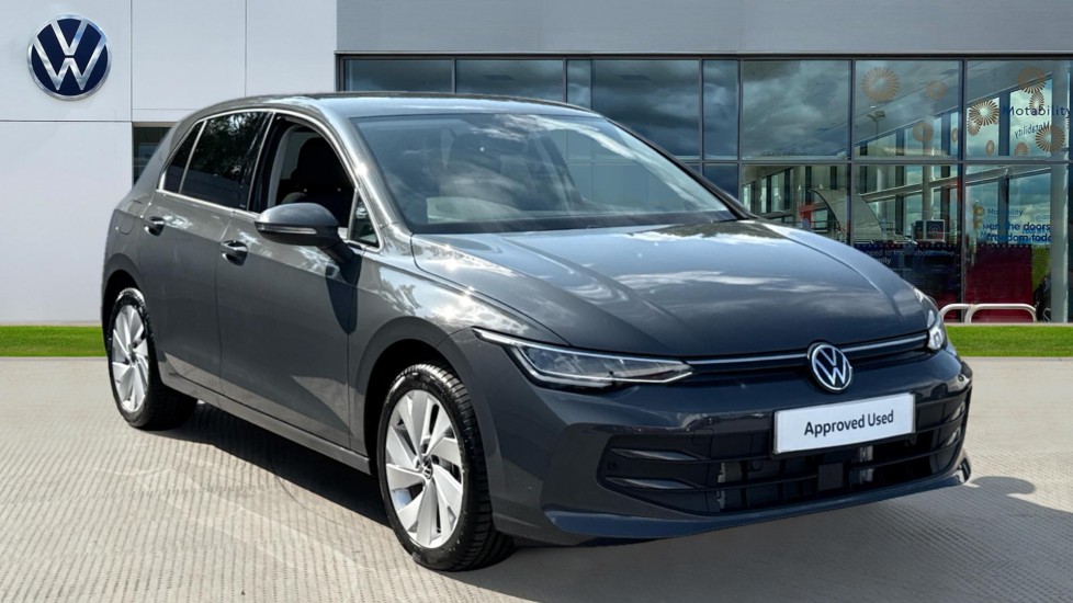 Main listing image - Volkswagen Golf