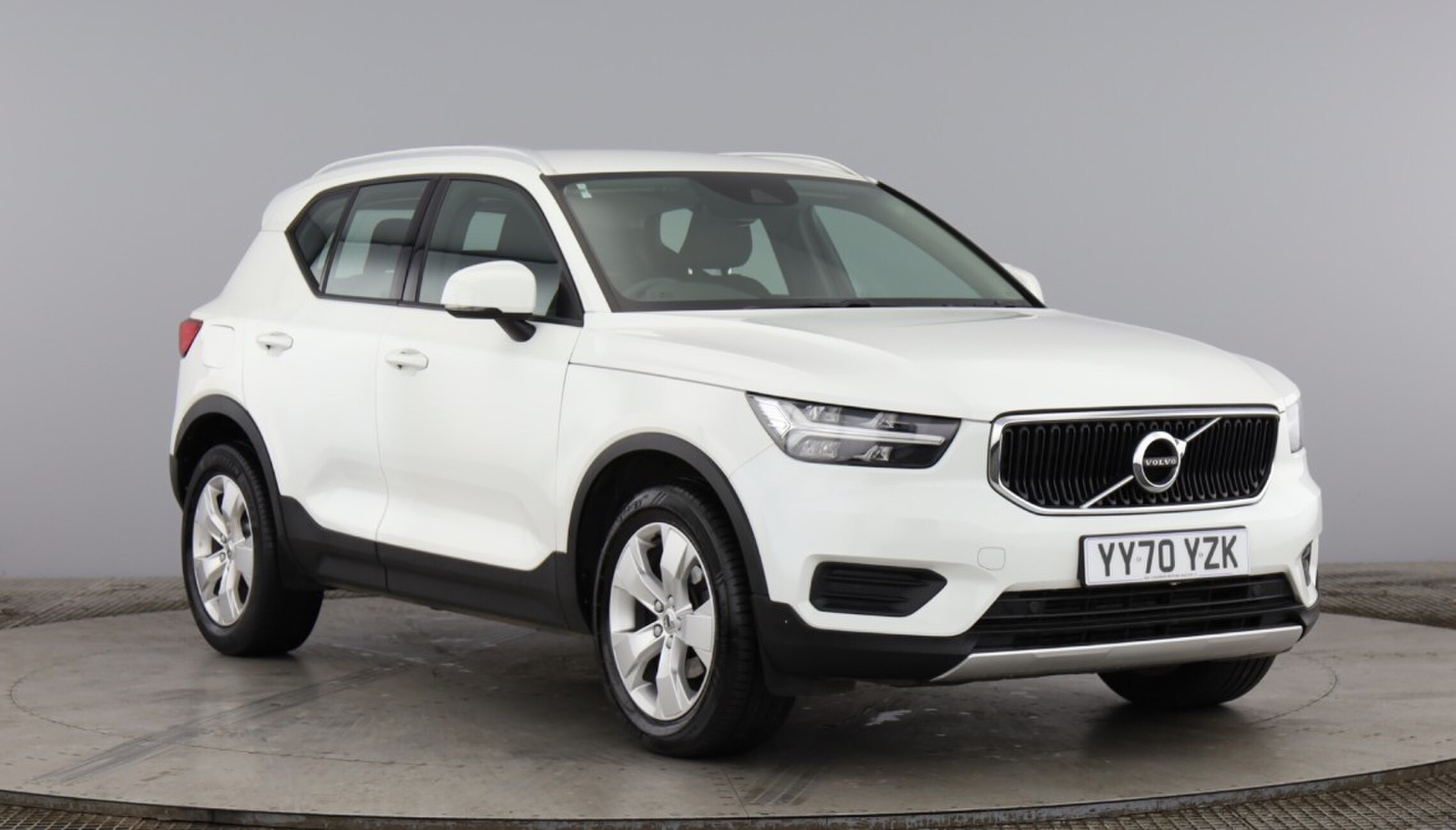 Main listing image - Volvo XC40