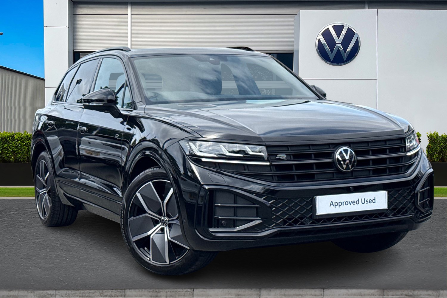 Main listing image - Volkswagen Touareg