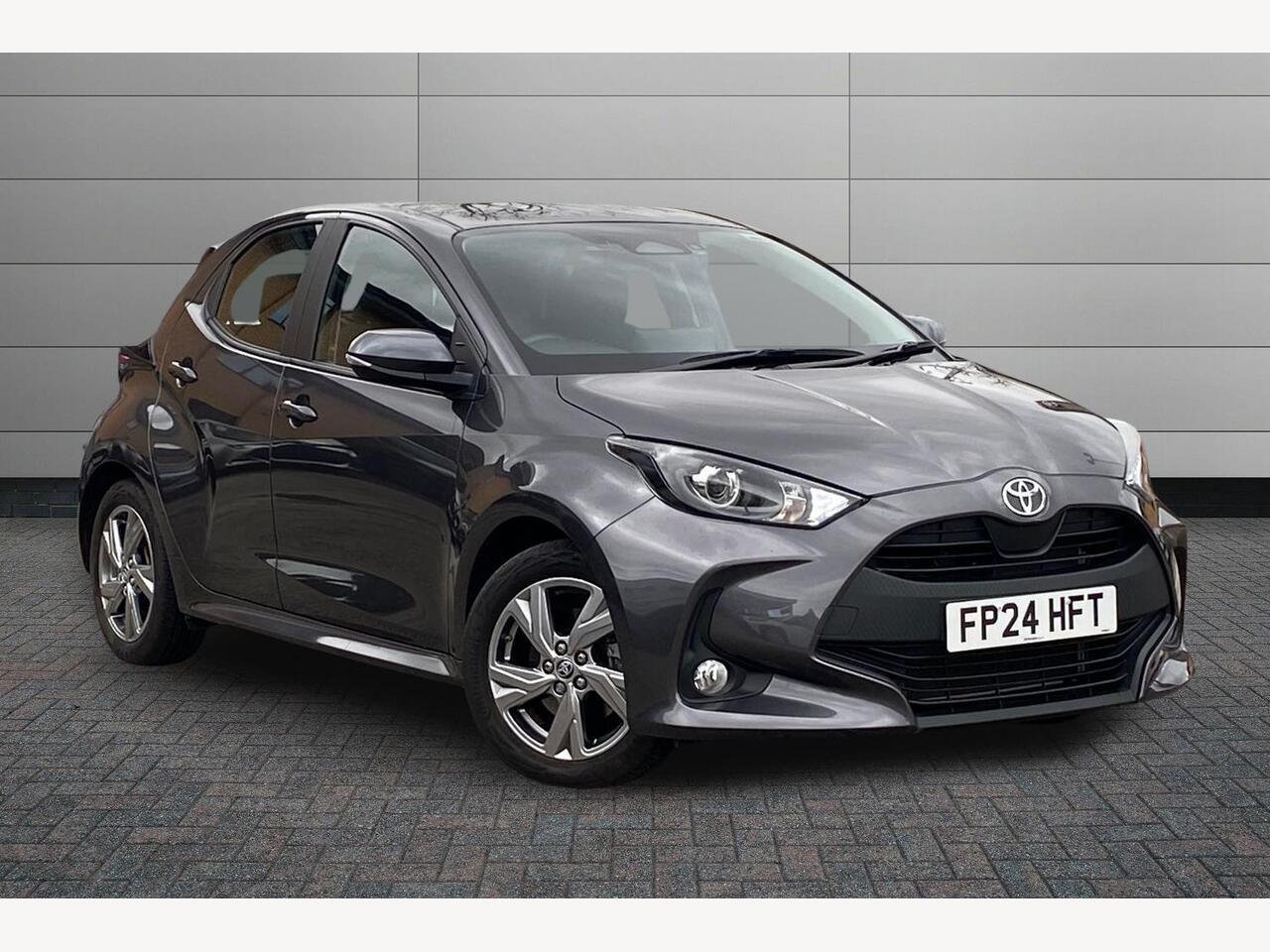 Main listing image - Toyota Yaris