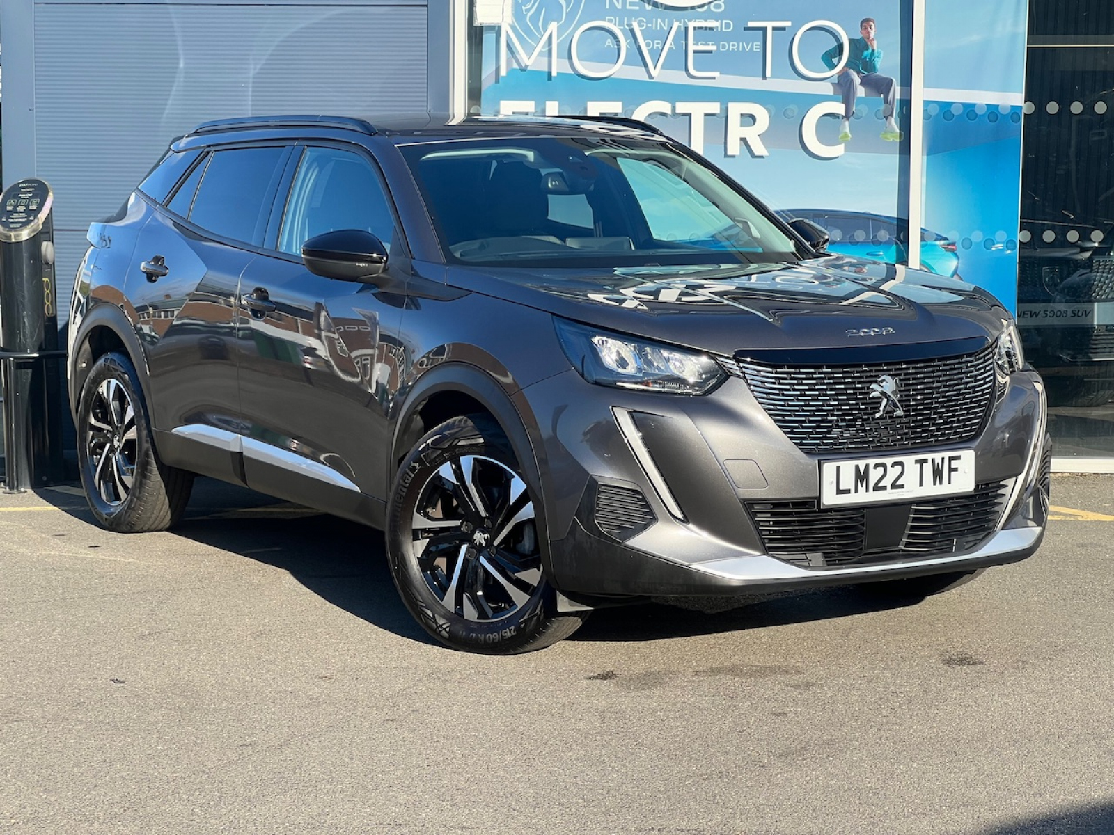 Main listing image - Peugeot 2008