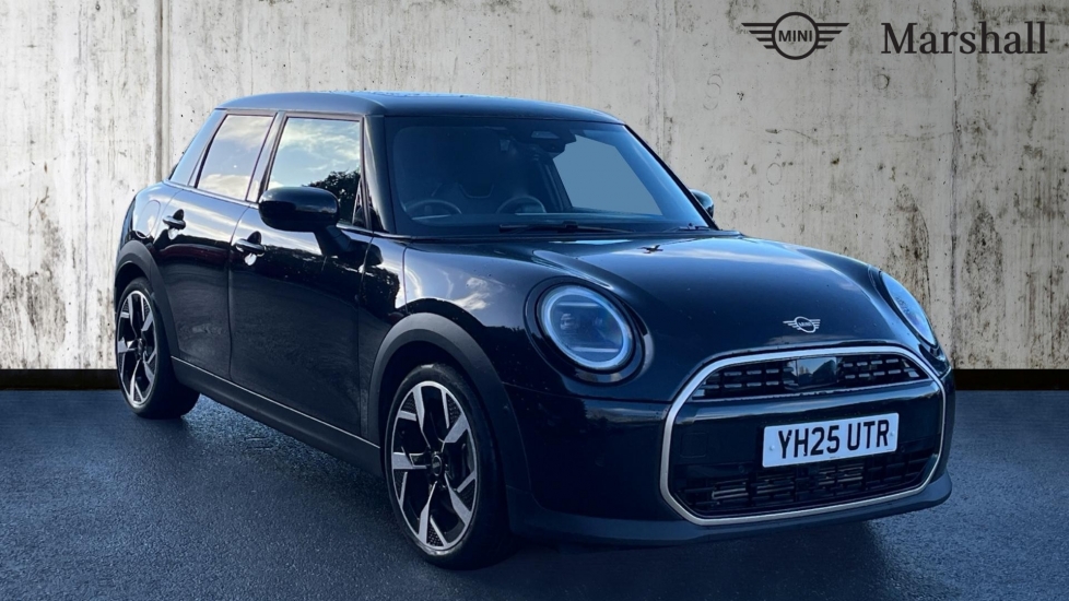 Main listing image - MINI Hatchback 5dr