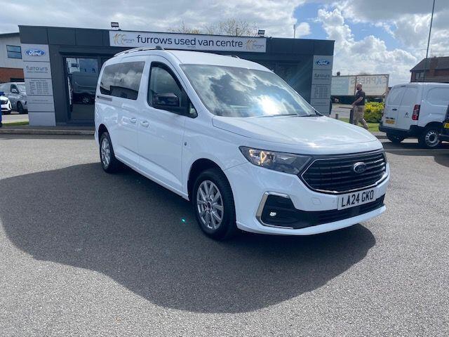 Main listing image - Ford Tourneo Connect