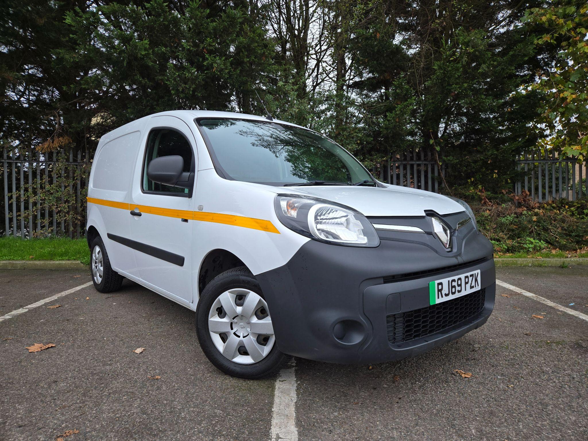 Main listing image - Renault Kangoo E-Tech