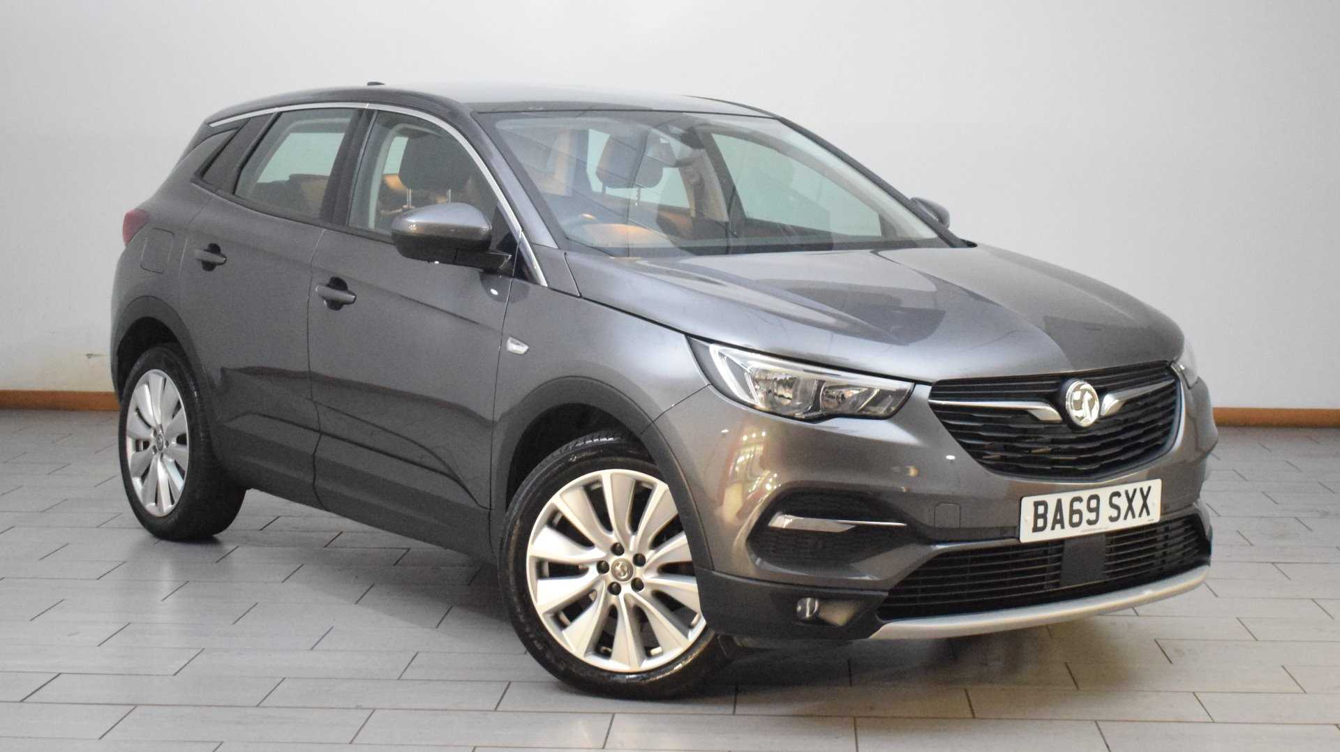 Main listing image - Vauxhall Grandland X