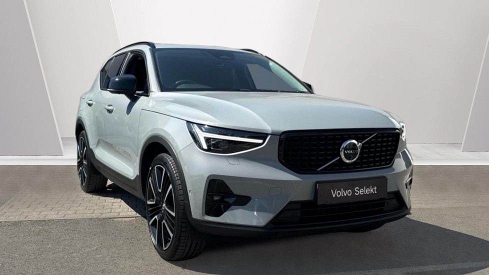 Main listing image - Volvo XC40