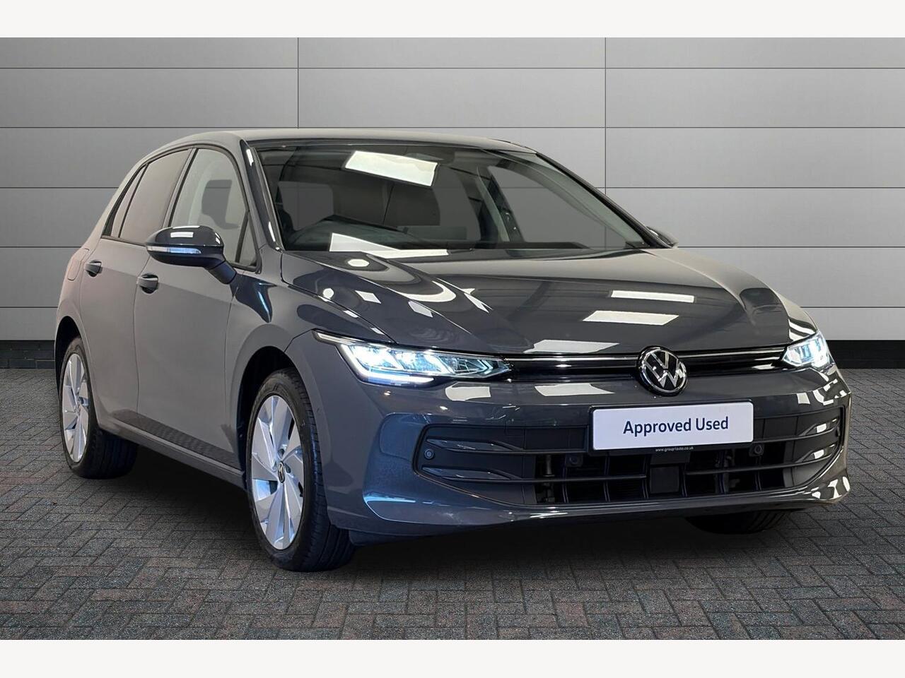 Main listing image - Volkswagen Golf