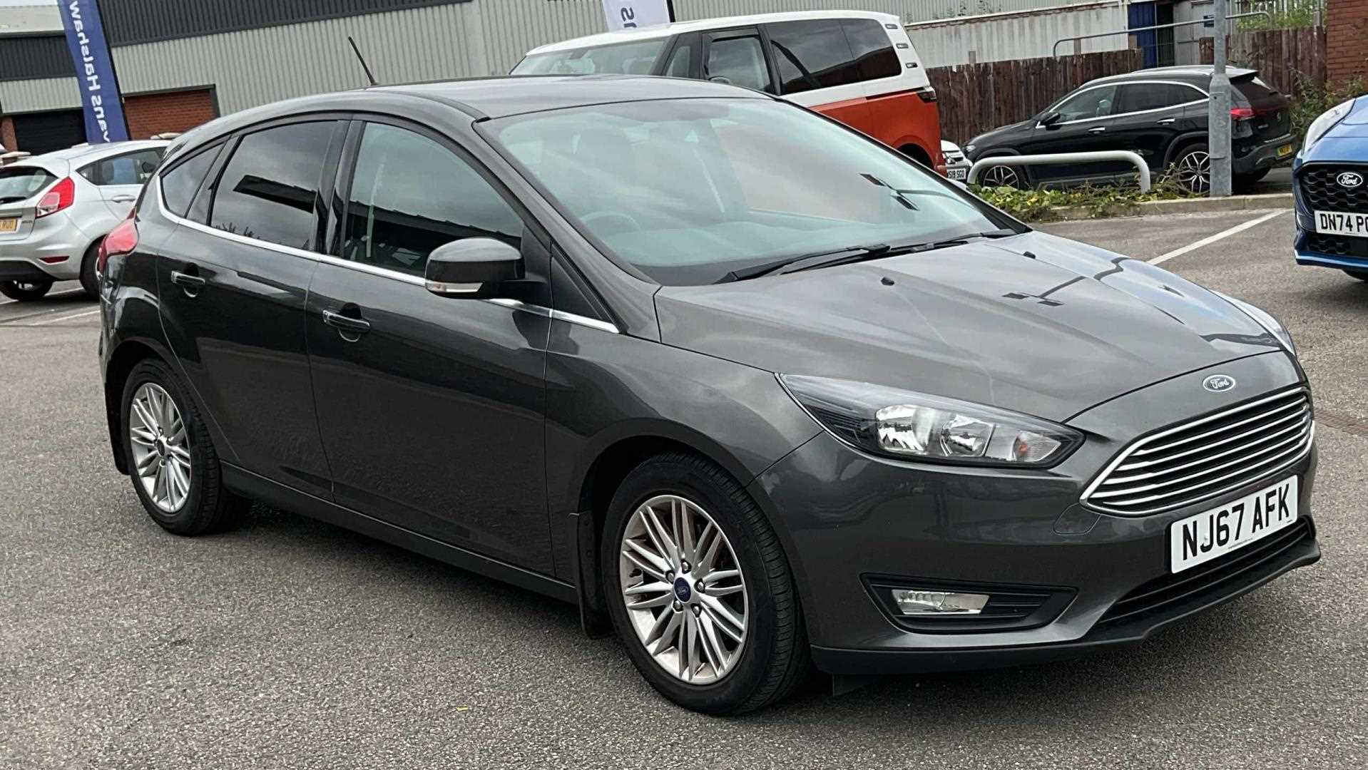 Main listing image - Ford Focus