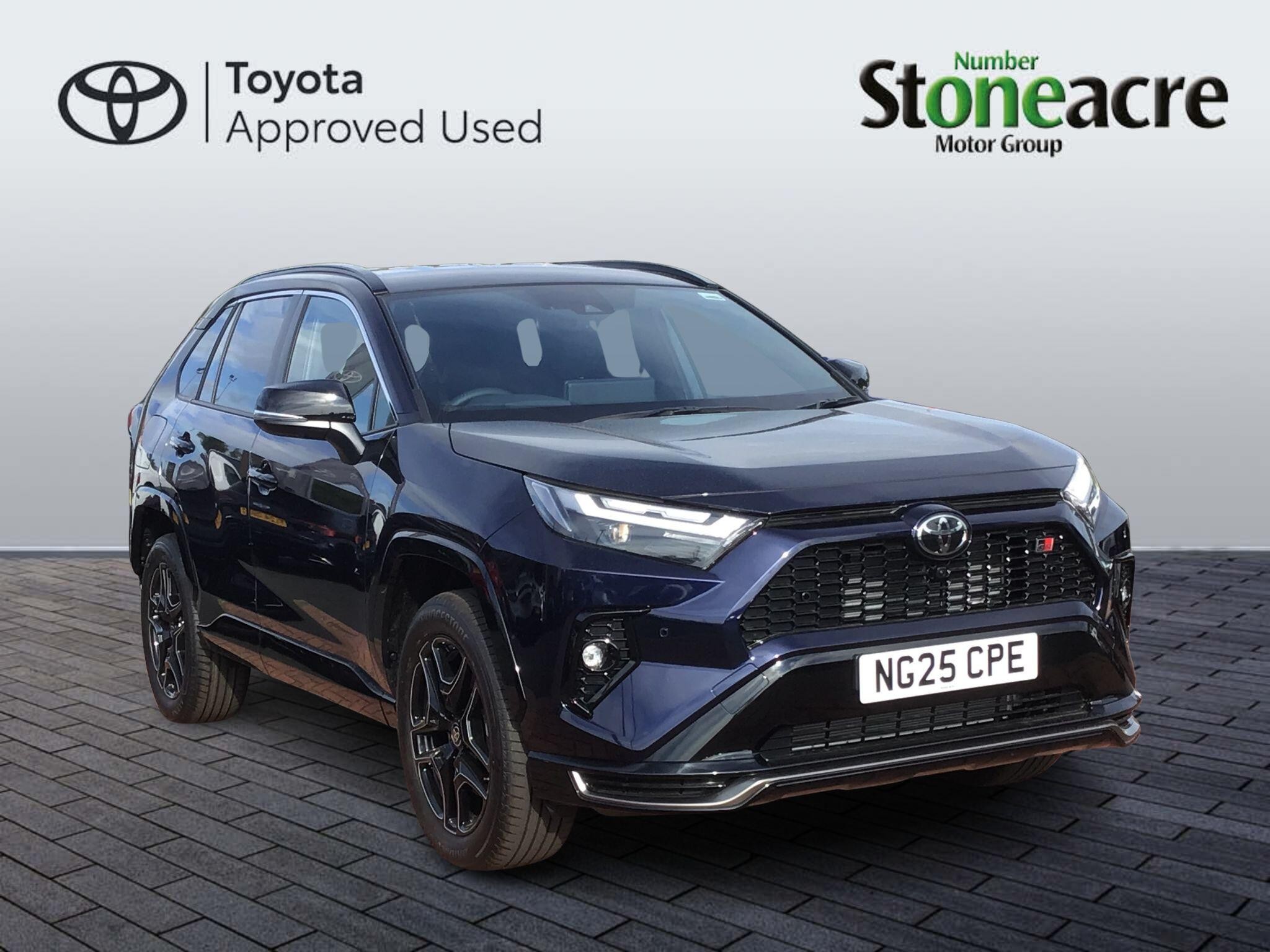 Main listing image - Toyota RAV4