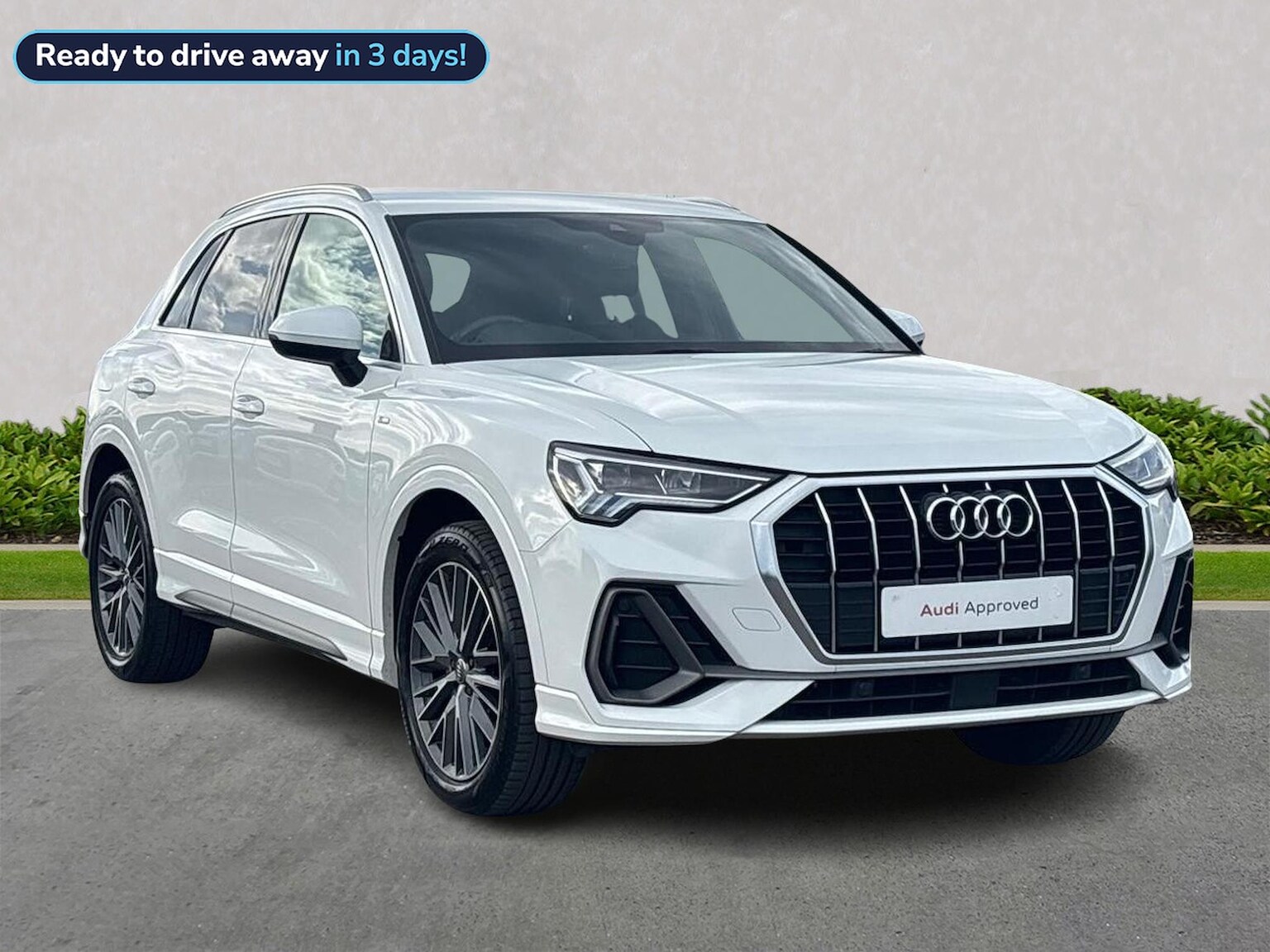 Main listing image - Audi Q3