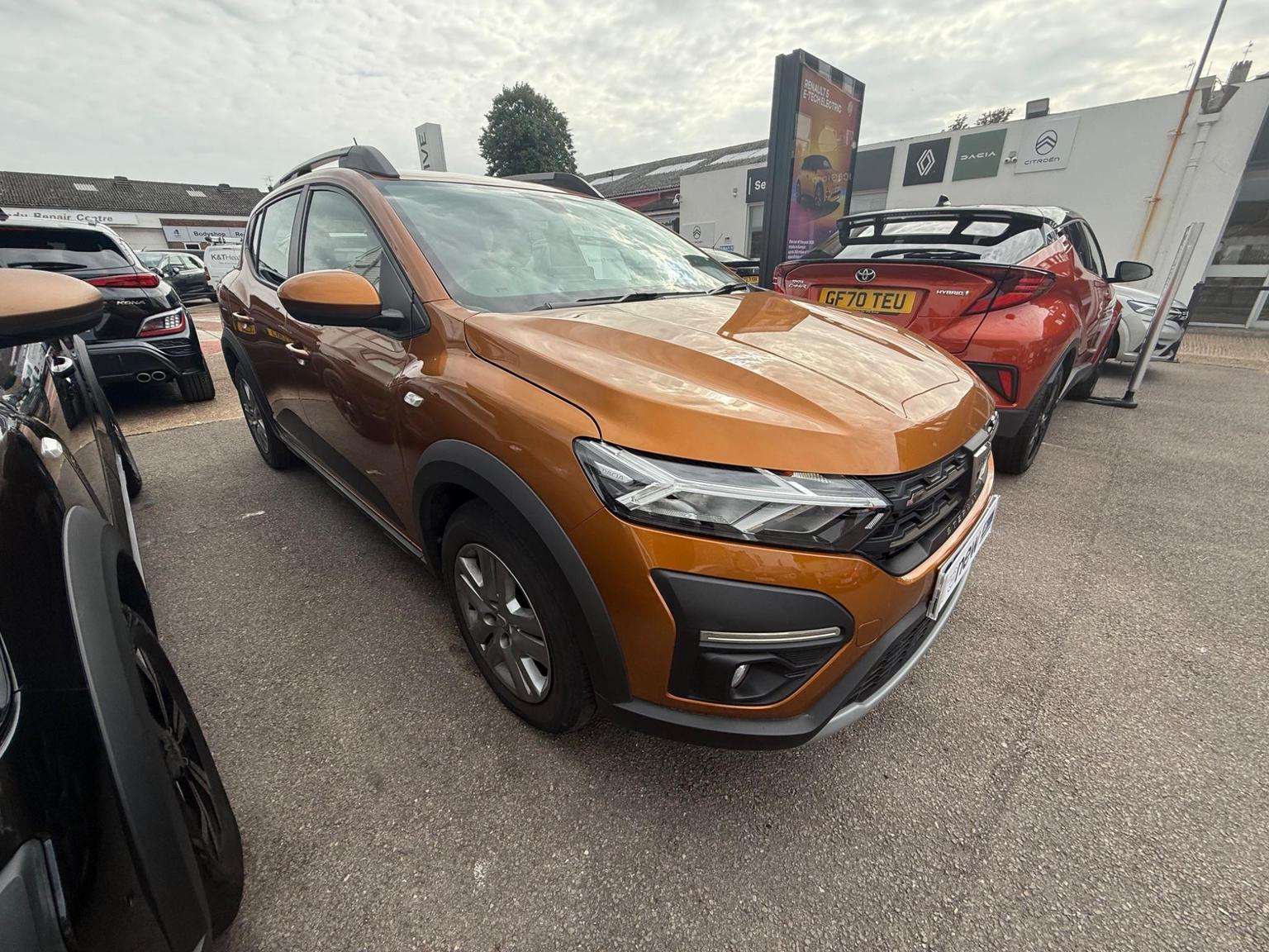 Main listing image - Dacia Sandero Stepway