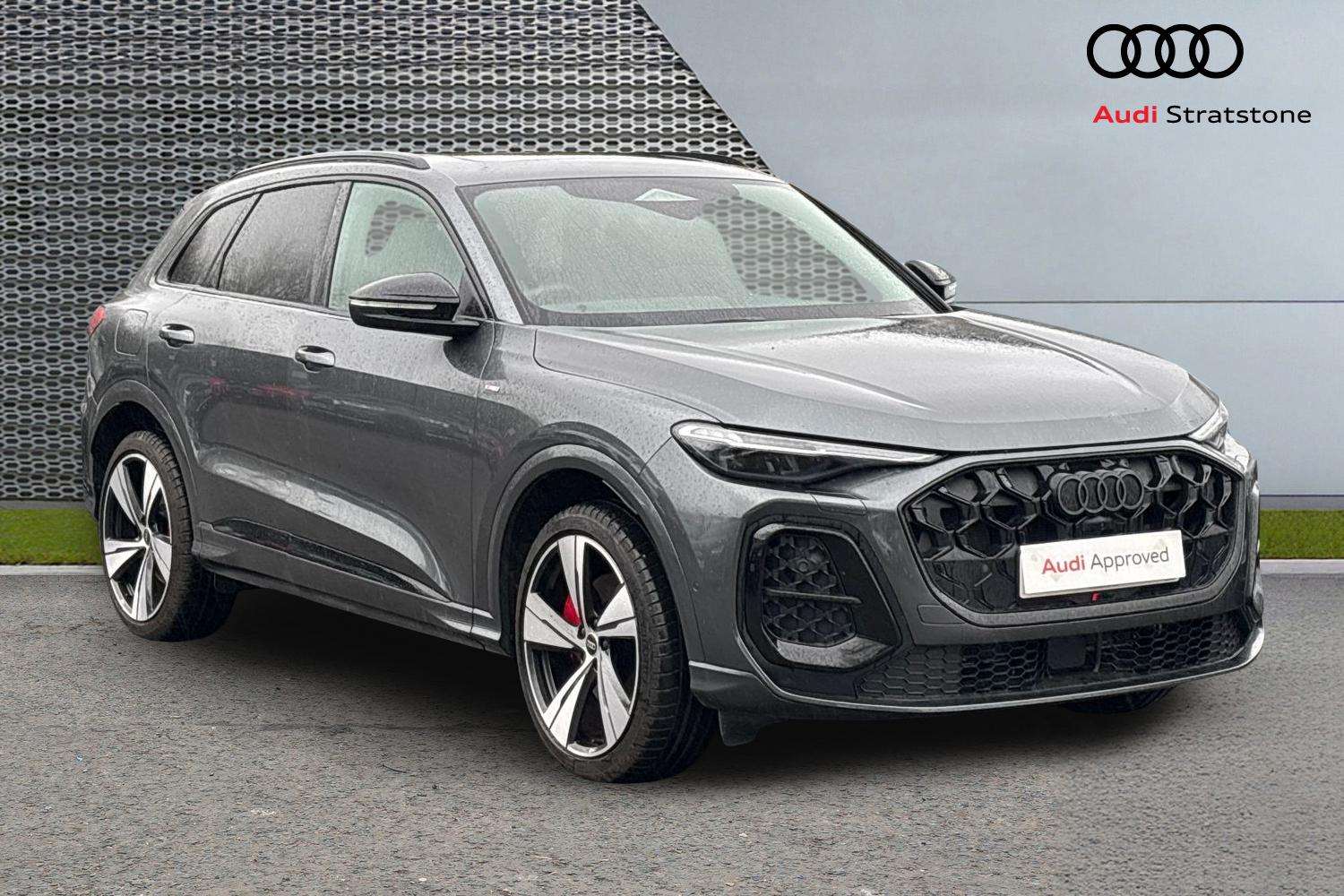 Main listing image - Audi Q5