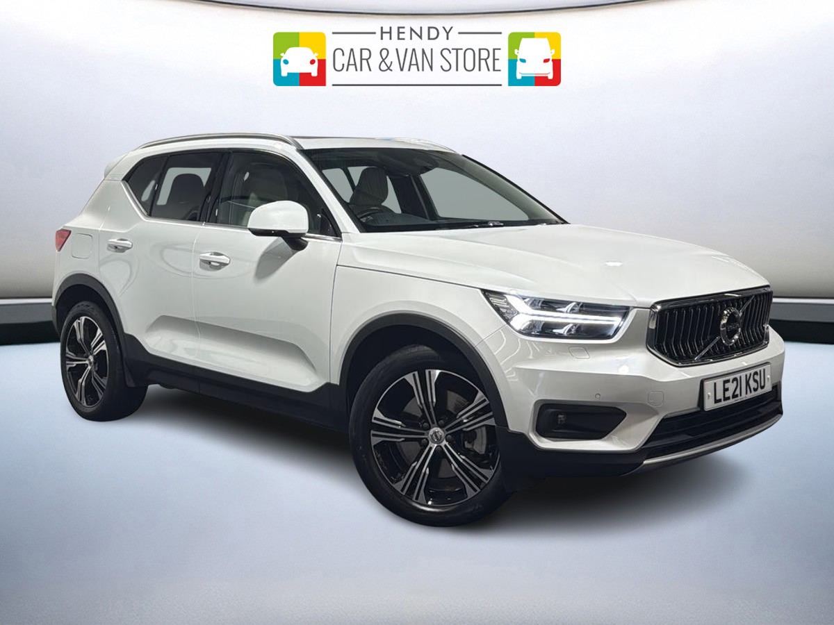 Main listing image - Volvo XC40 Recharge
