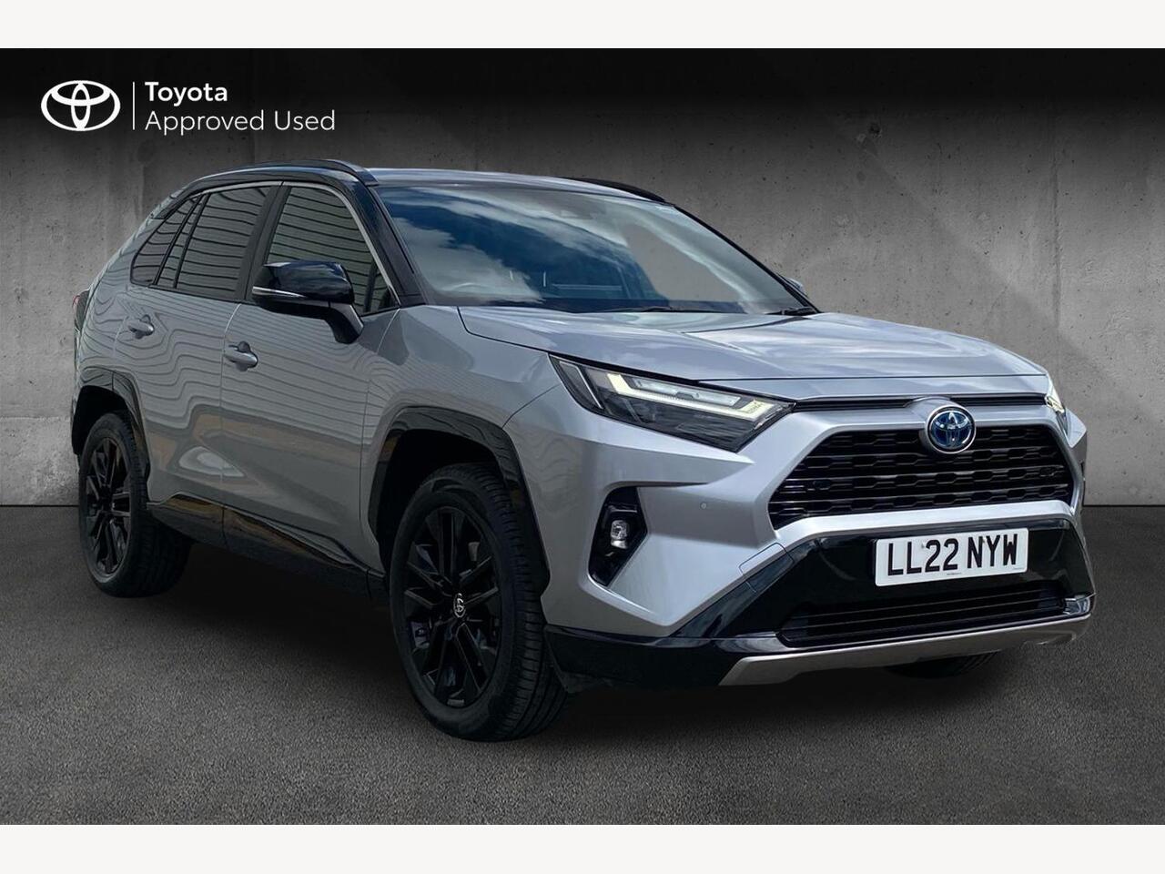 Main listing image - Toyota RAV4