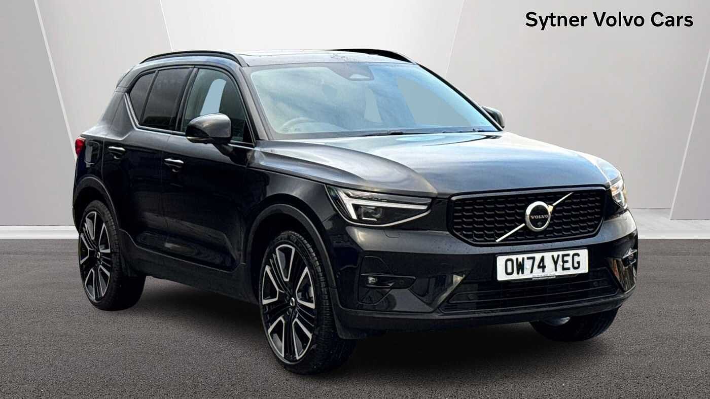 Main listing image - Volvo XC40