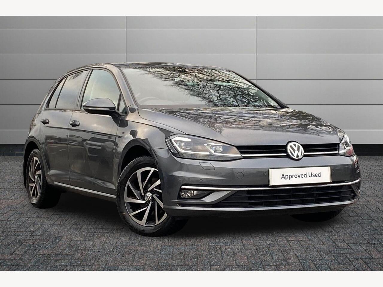 Main listing image - Volkswagen Golf