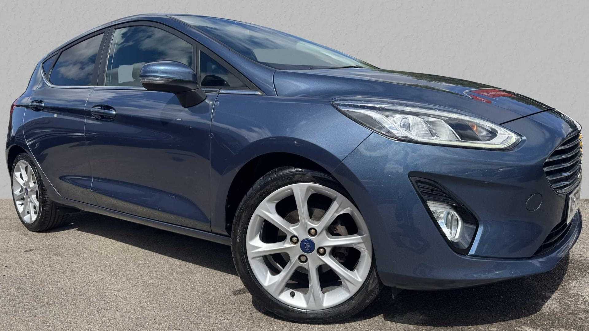 Main listing image - Ford Fiesta