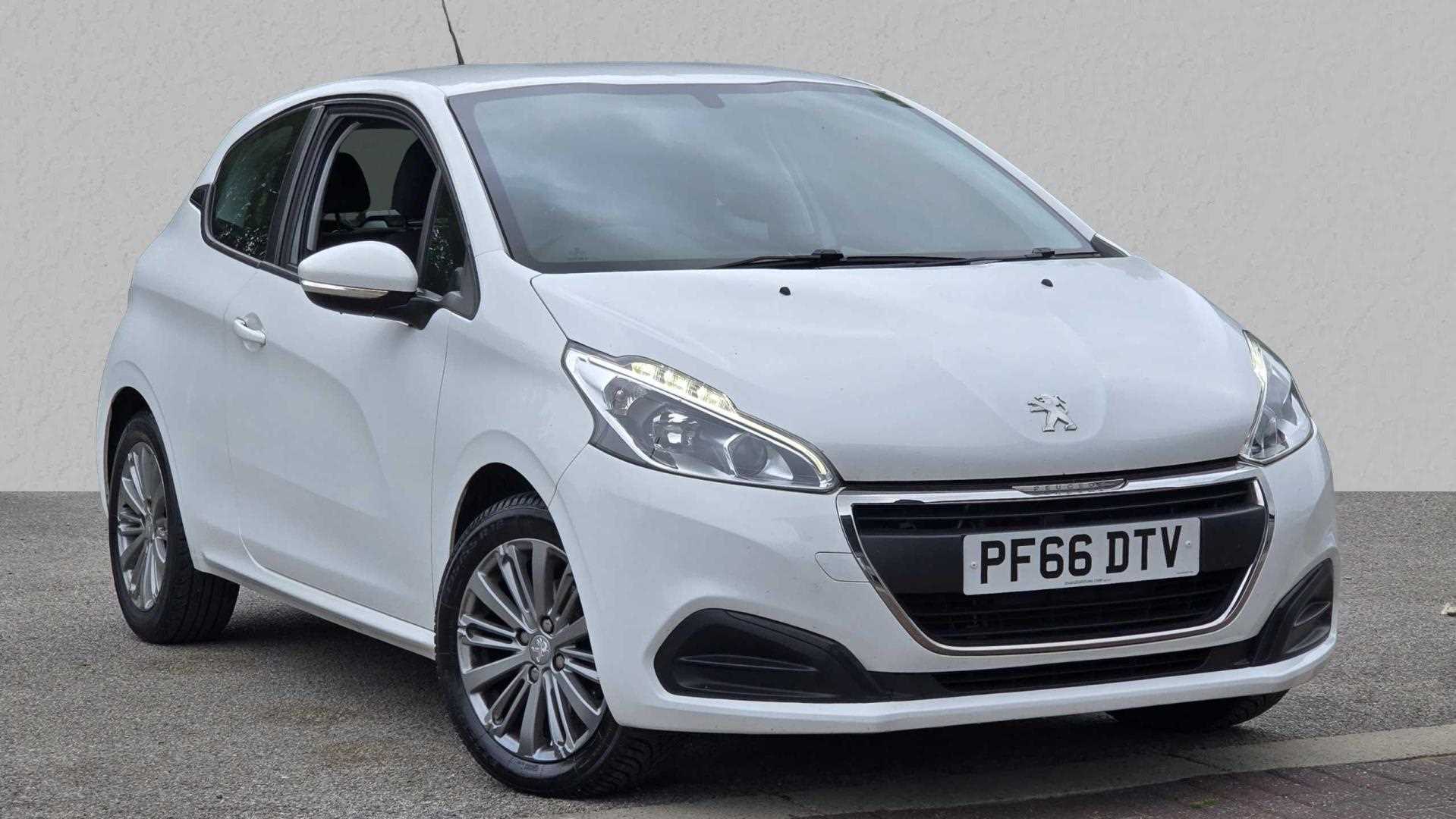 Main listing image - Peugeot 208