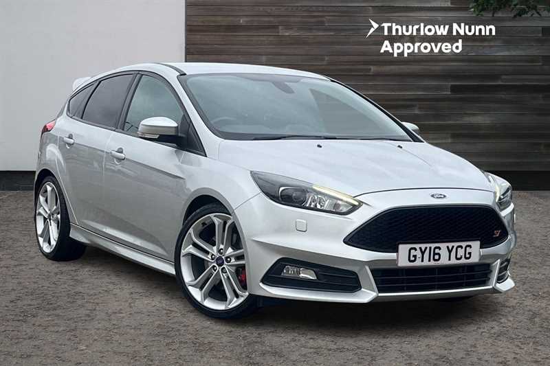 Main listing image - Ford Focus ST