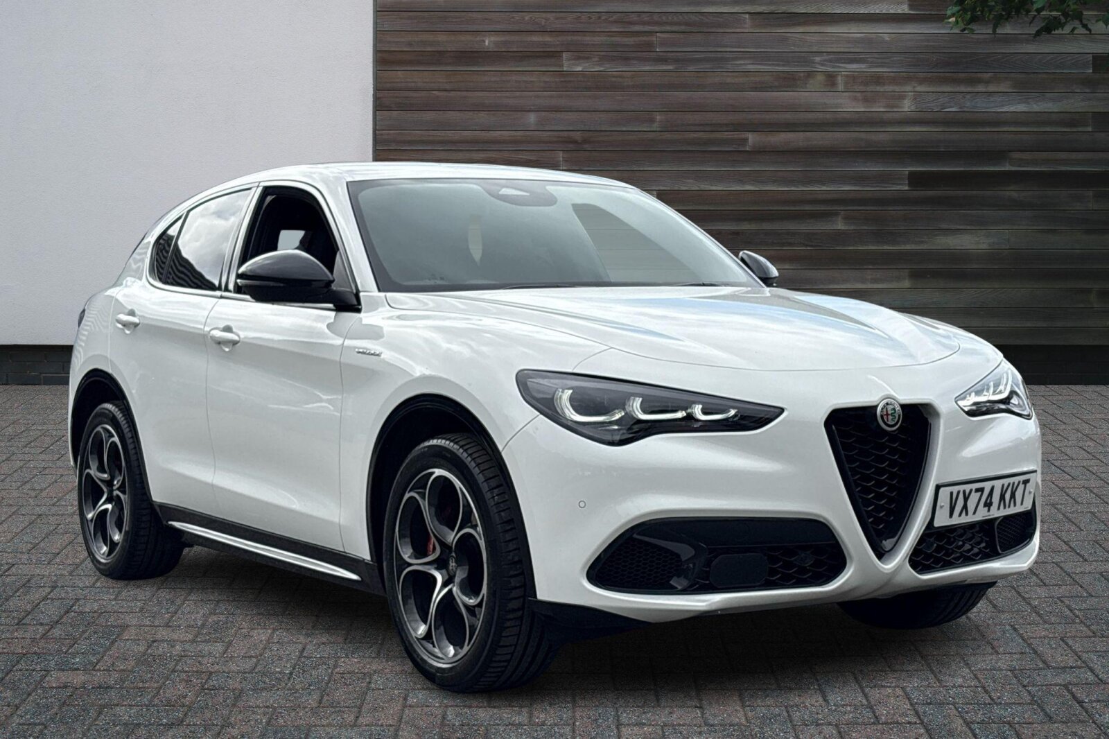 Main listing image - Alfa Romeo Stelvio