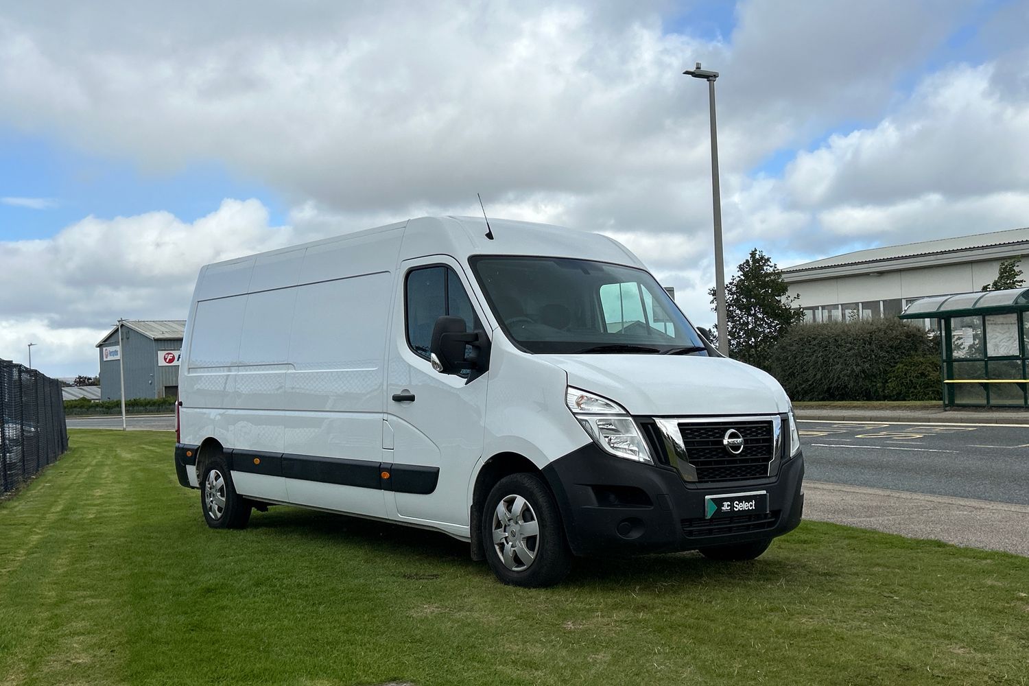 Main listing image - Nissan Interstar