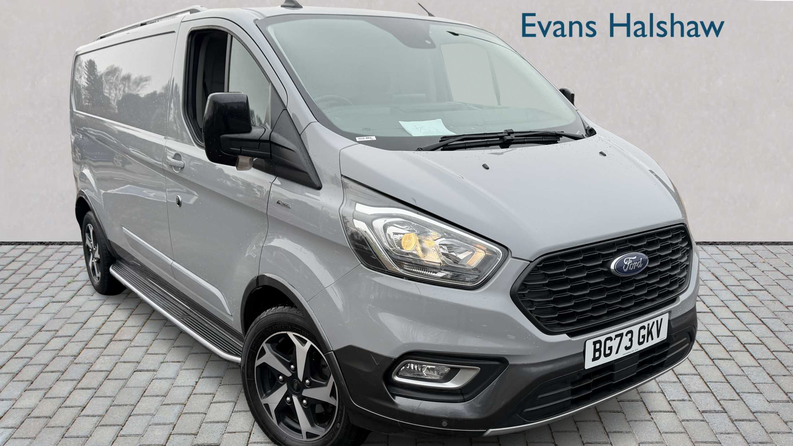 Main listing image - Ford Transit Custom