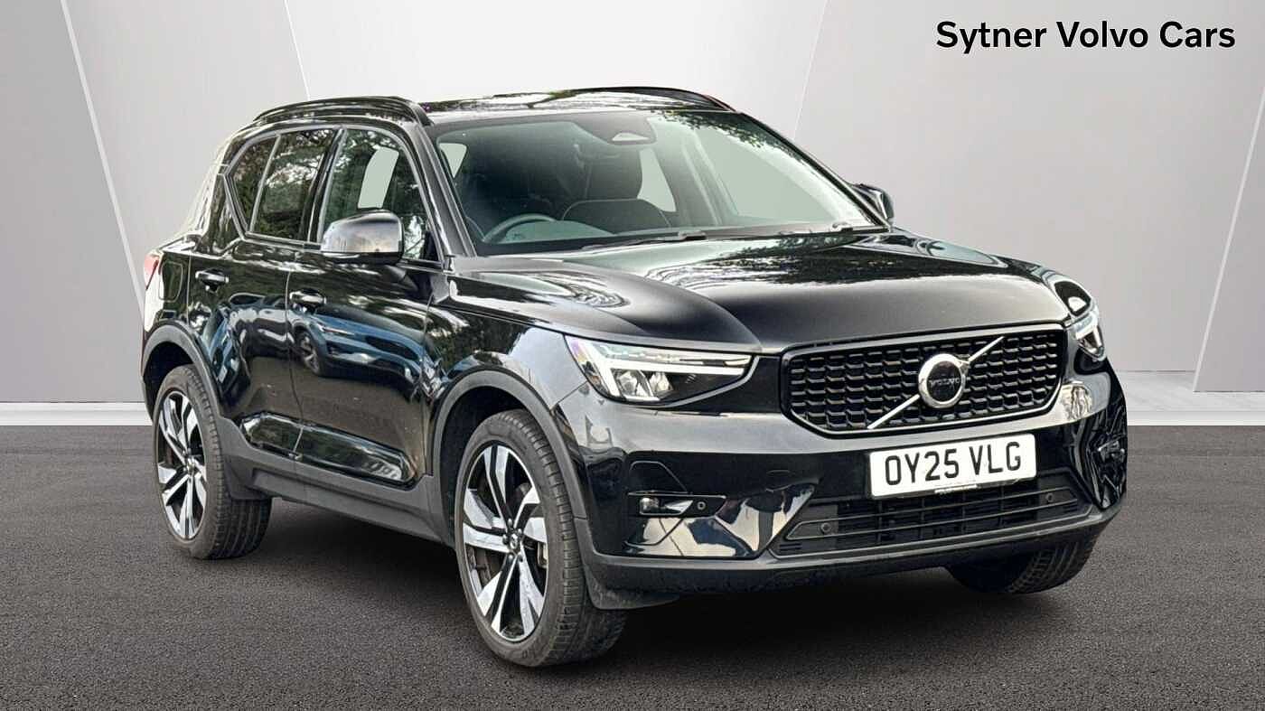 Main listing image - Volvo XC40
