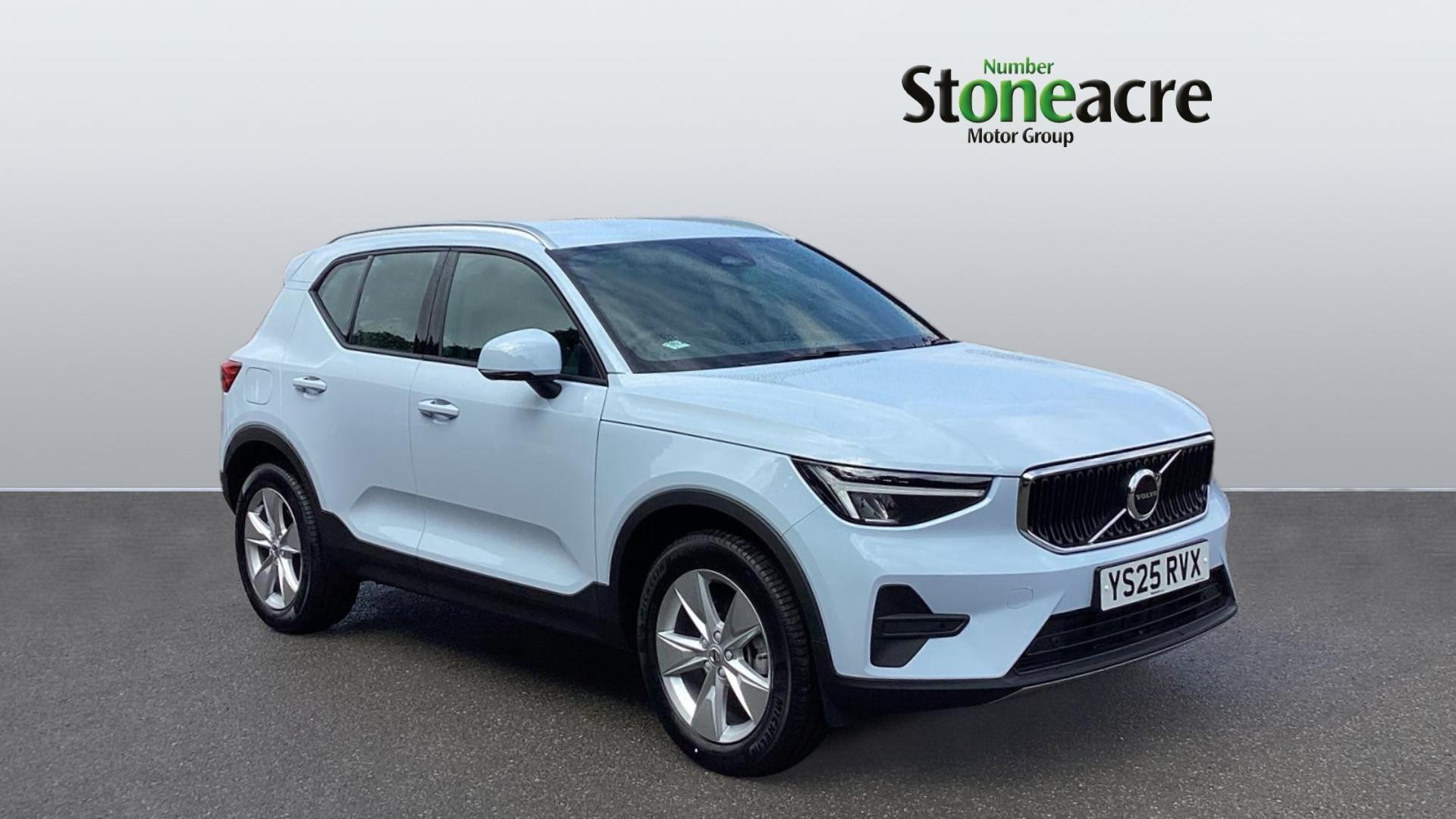 Main listing image - Volvo XC40