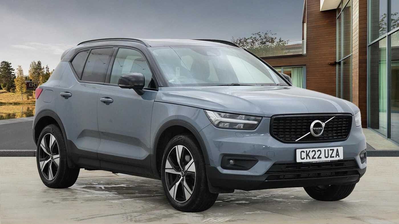 Main listing image - Volvo XC40 Recharge