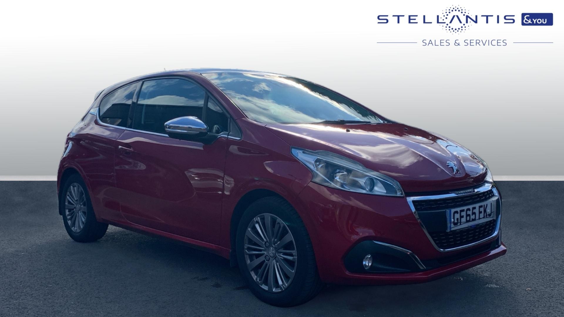 Main listing image - Peugeot 208