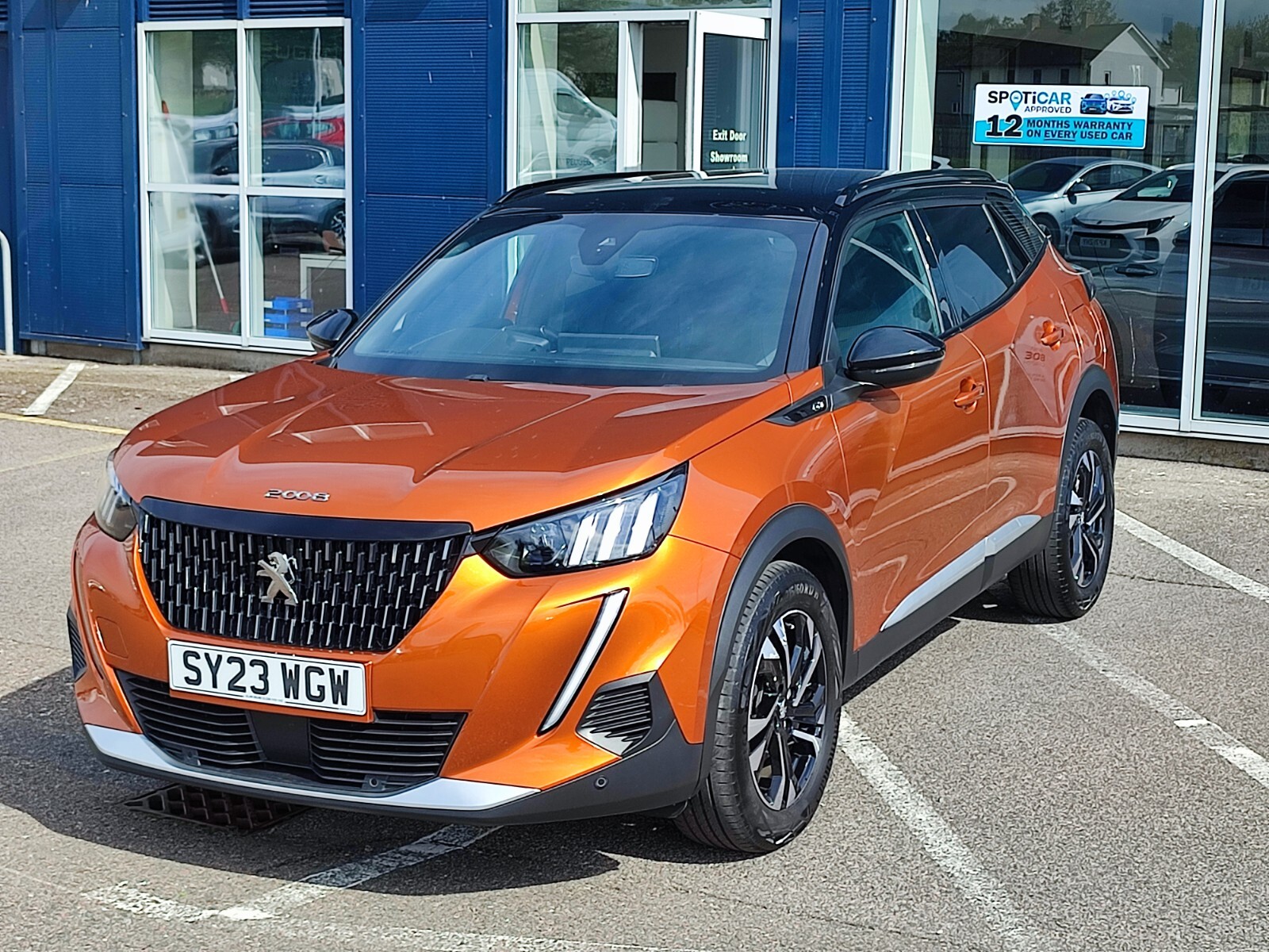 Main listing image - Peugeot 2008