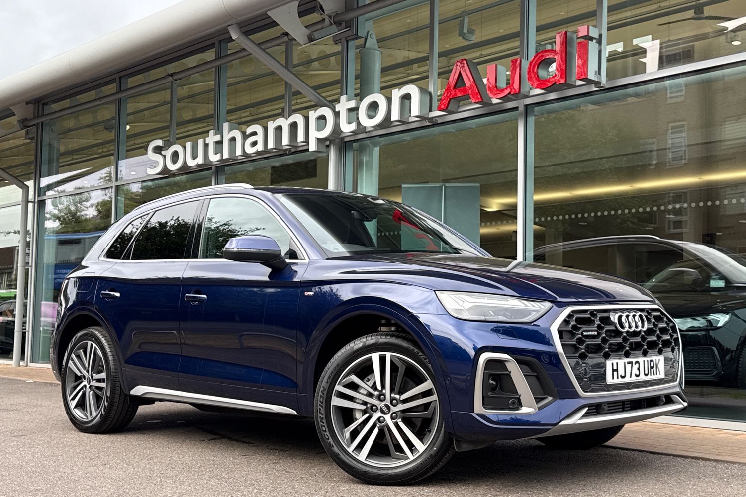 Main listing image - Audi Q5
