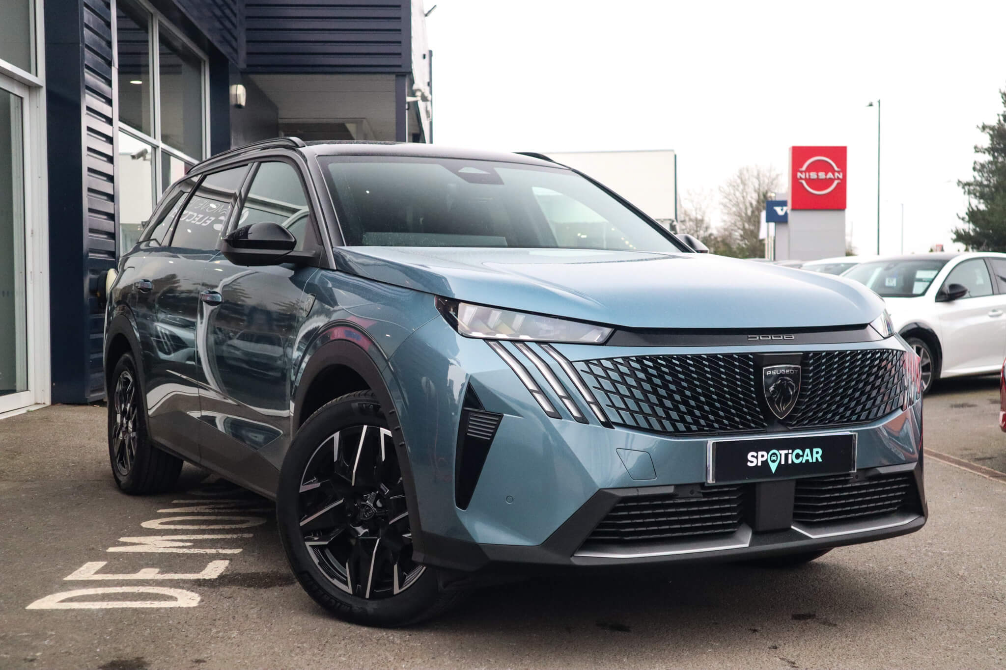 Main listing image - Peugeot 5008