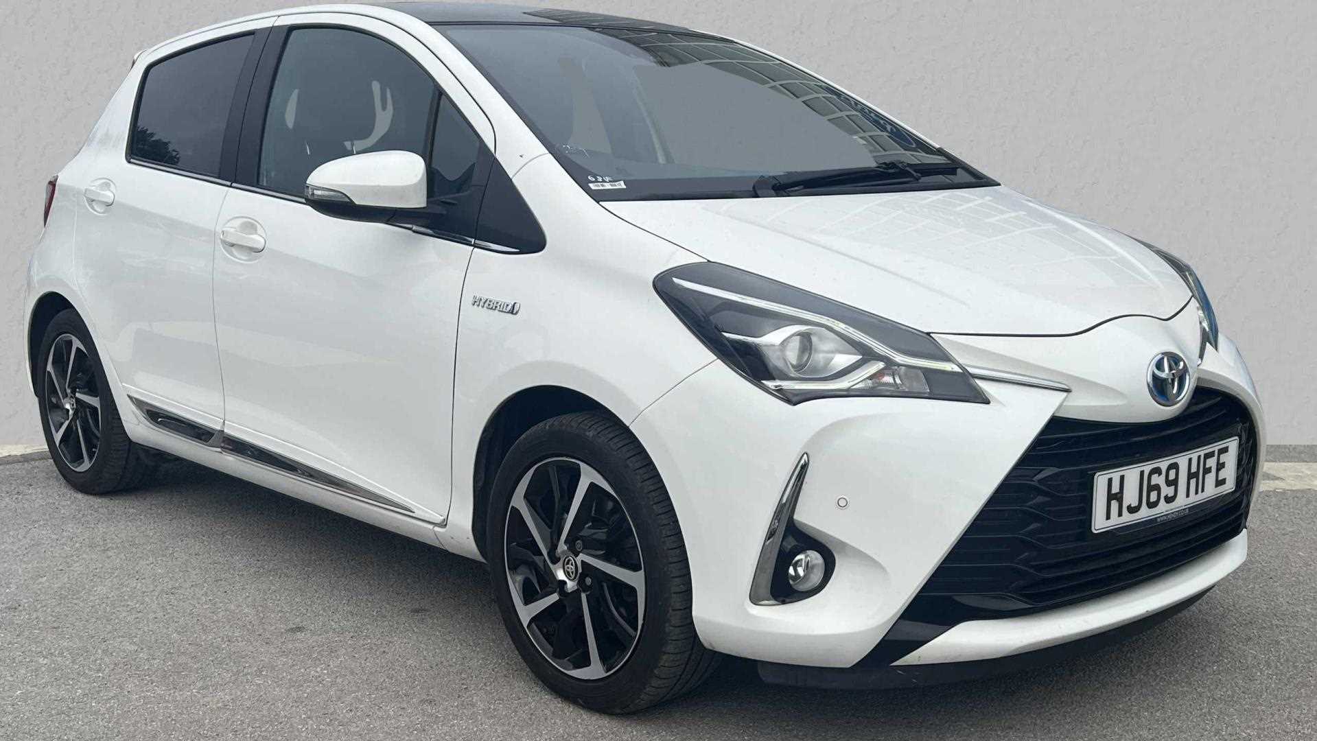 Main listing image - Toyota Yaris