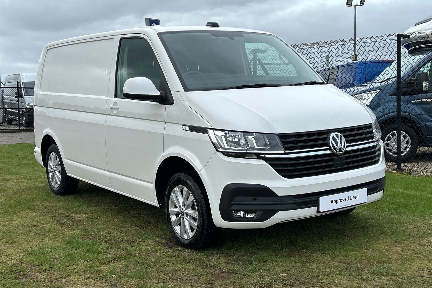 Main listing image - Volkswagen Transporter