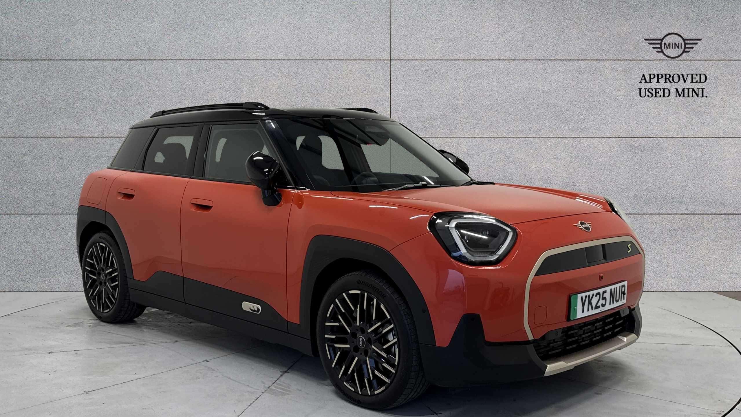 Main listing image - MINI Electric