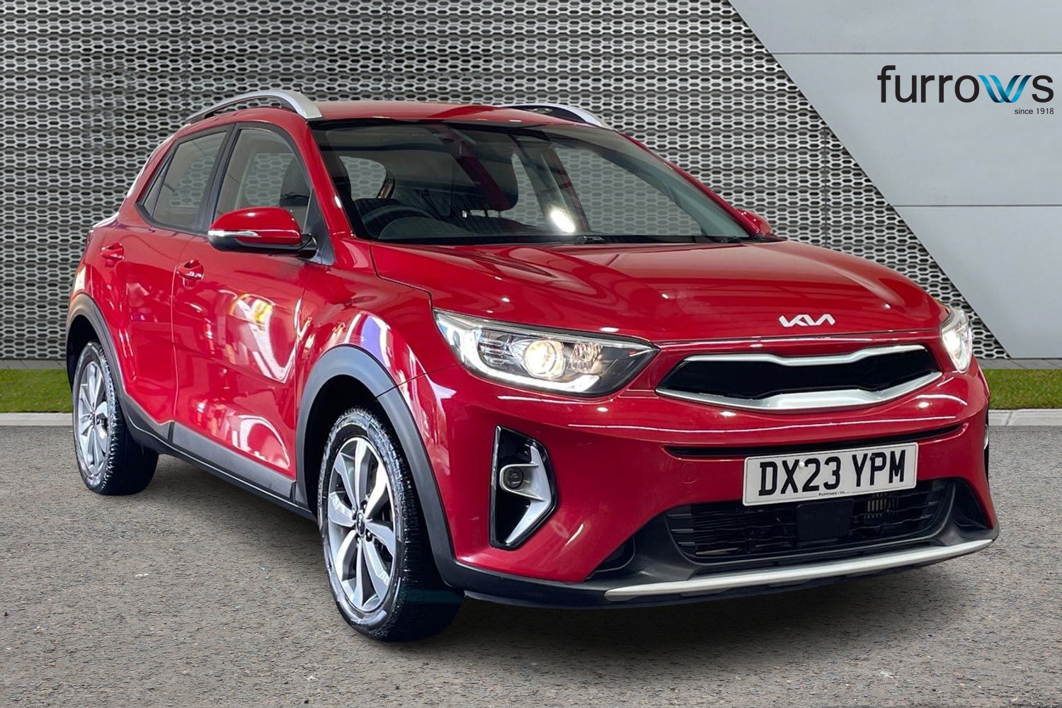 Main listing image - Kia Stonic