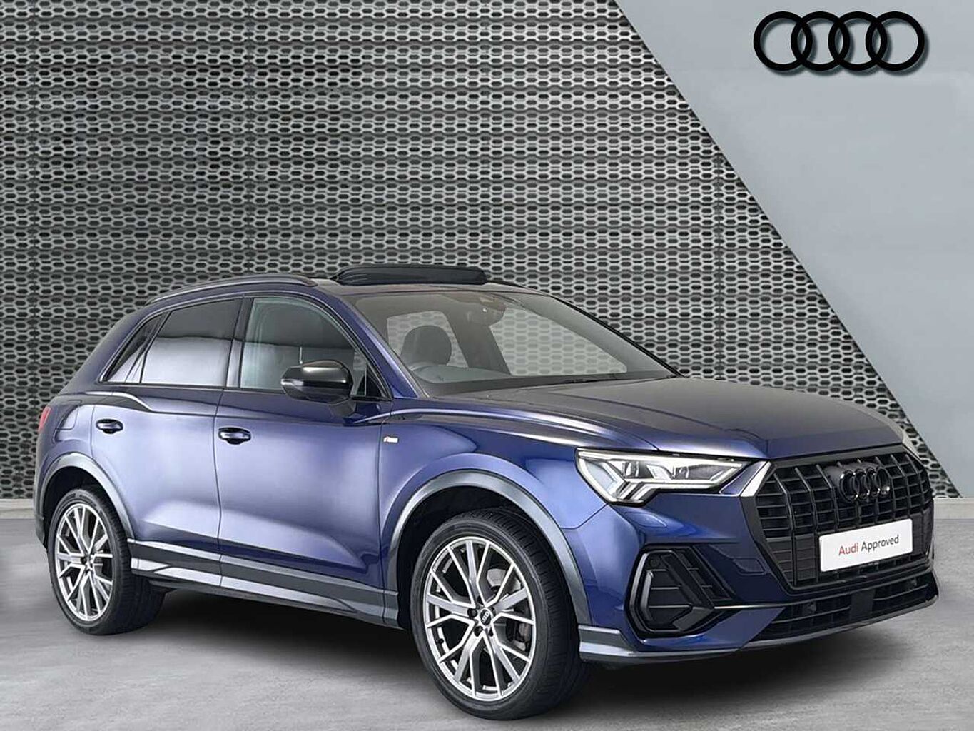 Main listing image - Audi Q3