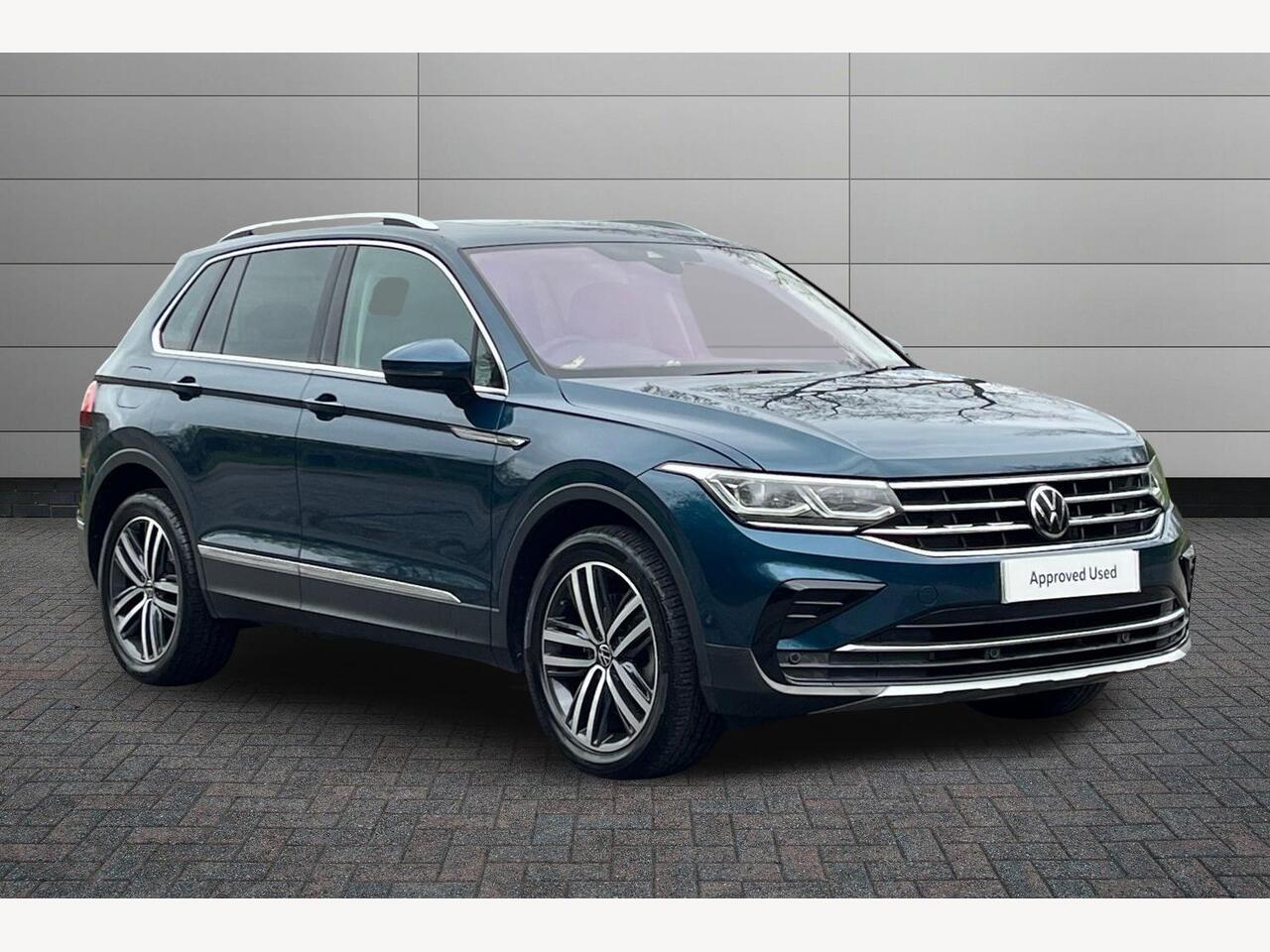 Main listing image - Volkswagen Tiguan