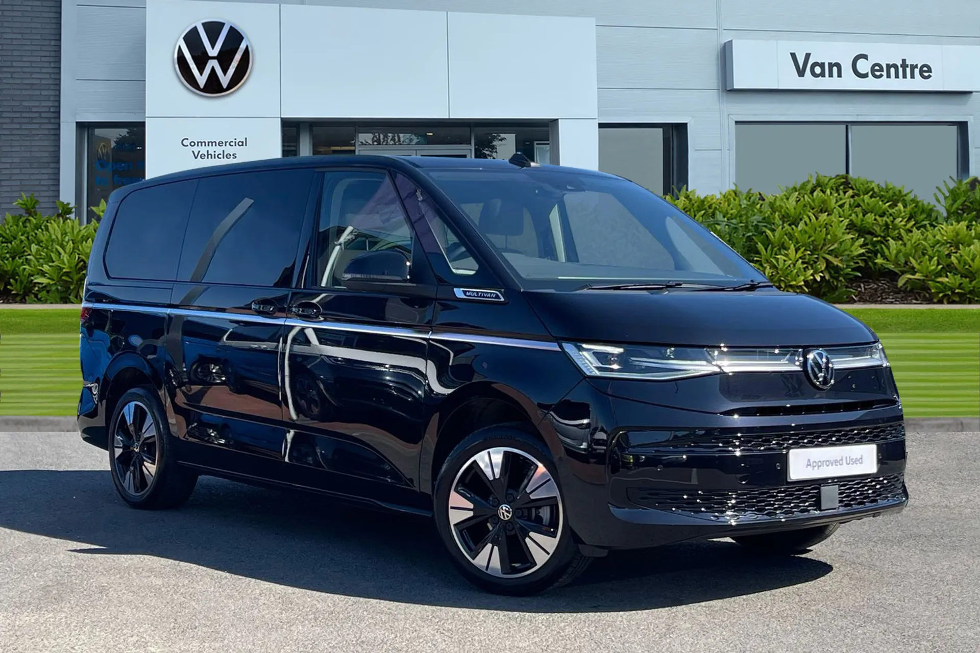 Main listing image - Volkswagen Multivan
