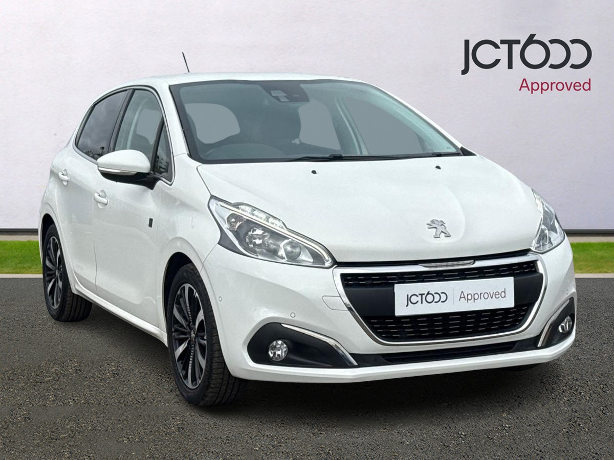 Main listing image - Peugeot 208
