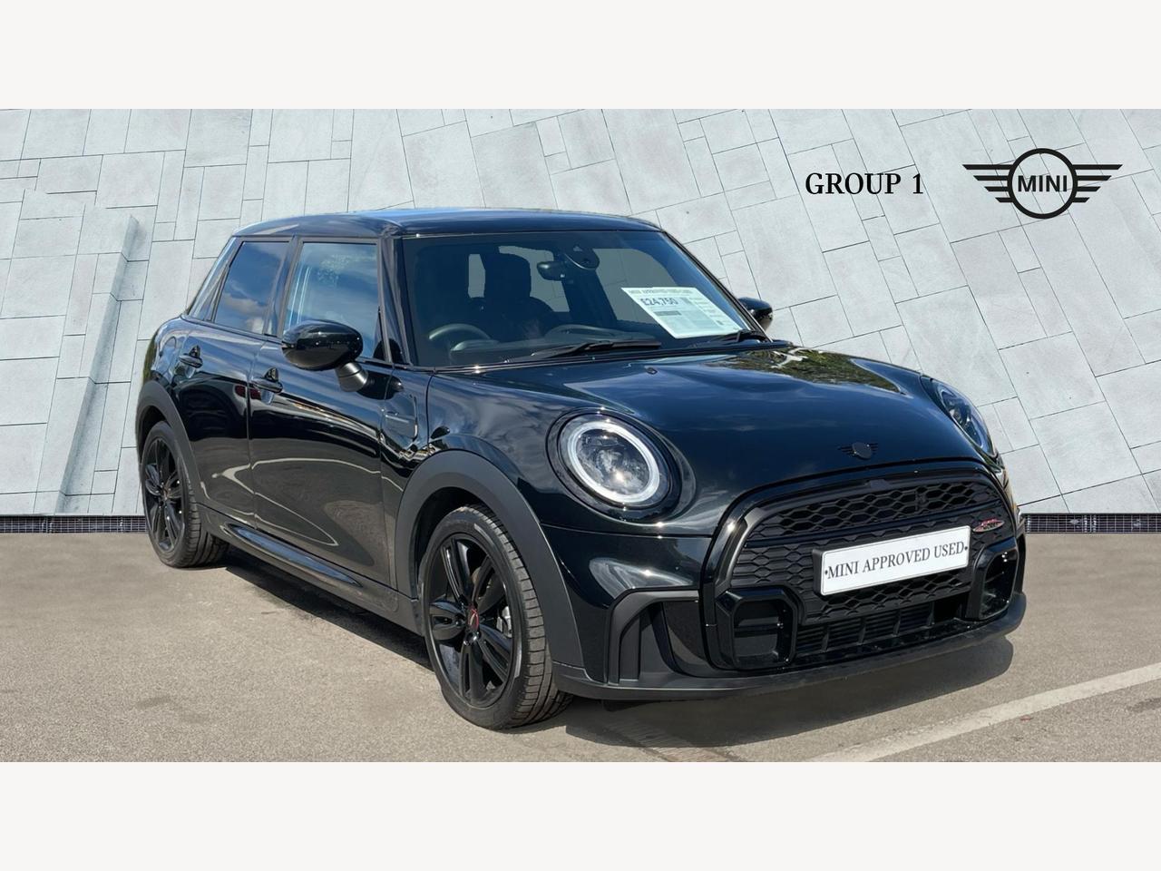 Main listing image - MINI Hatchback 5dr